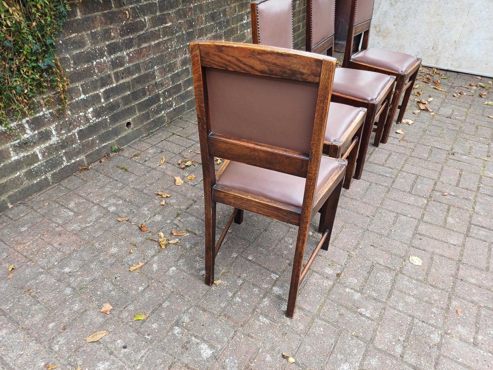 Set Of 4 Antique Oak Dining Chairs With Carved Backs & Studded Faux Leather Seats Early 20th Century Arts And Crafts Style photo buy