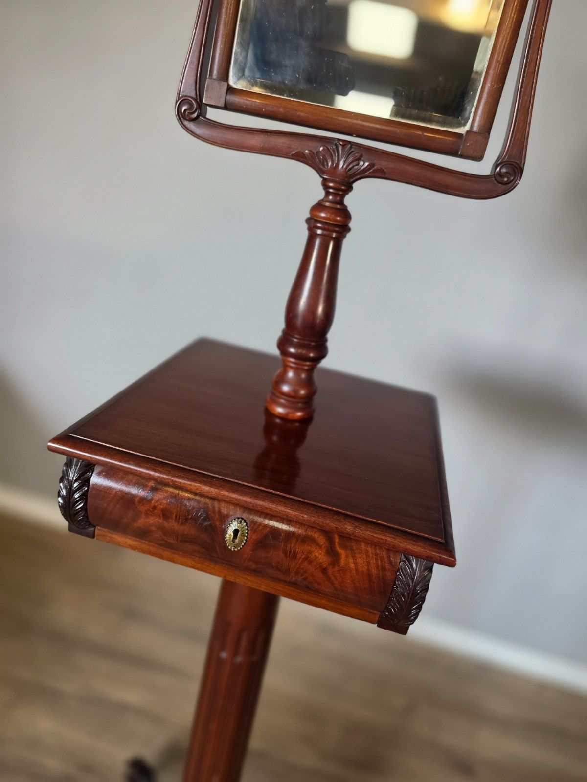 Victorian 1909 Mahogany American Gentleman's Shaving Stand/Vanity Mirror Stand photo 825.0