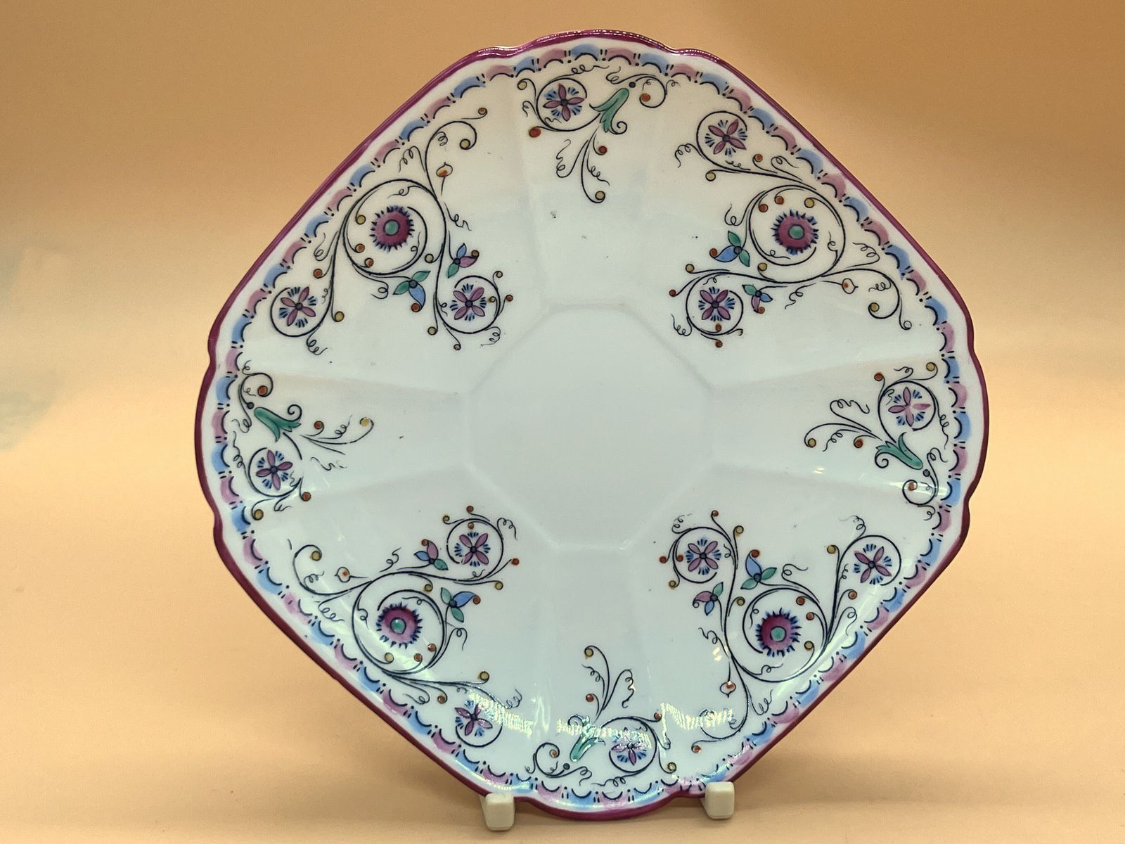 Vintage Shelley China Pink Scroll Pink Trim Design Queen Anne Shape Cup, Saucer & Side Plate Trio. 11502. Rd. 723404. photo 125.0
