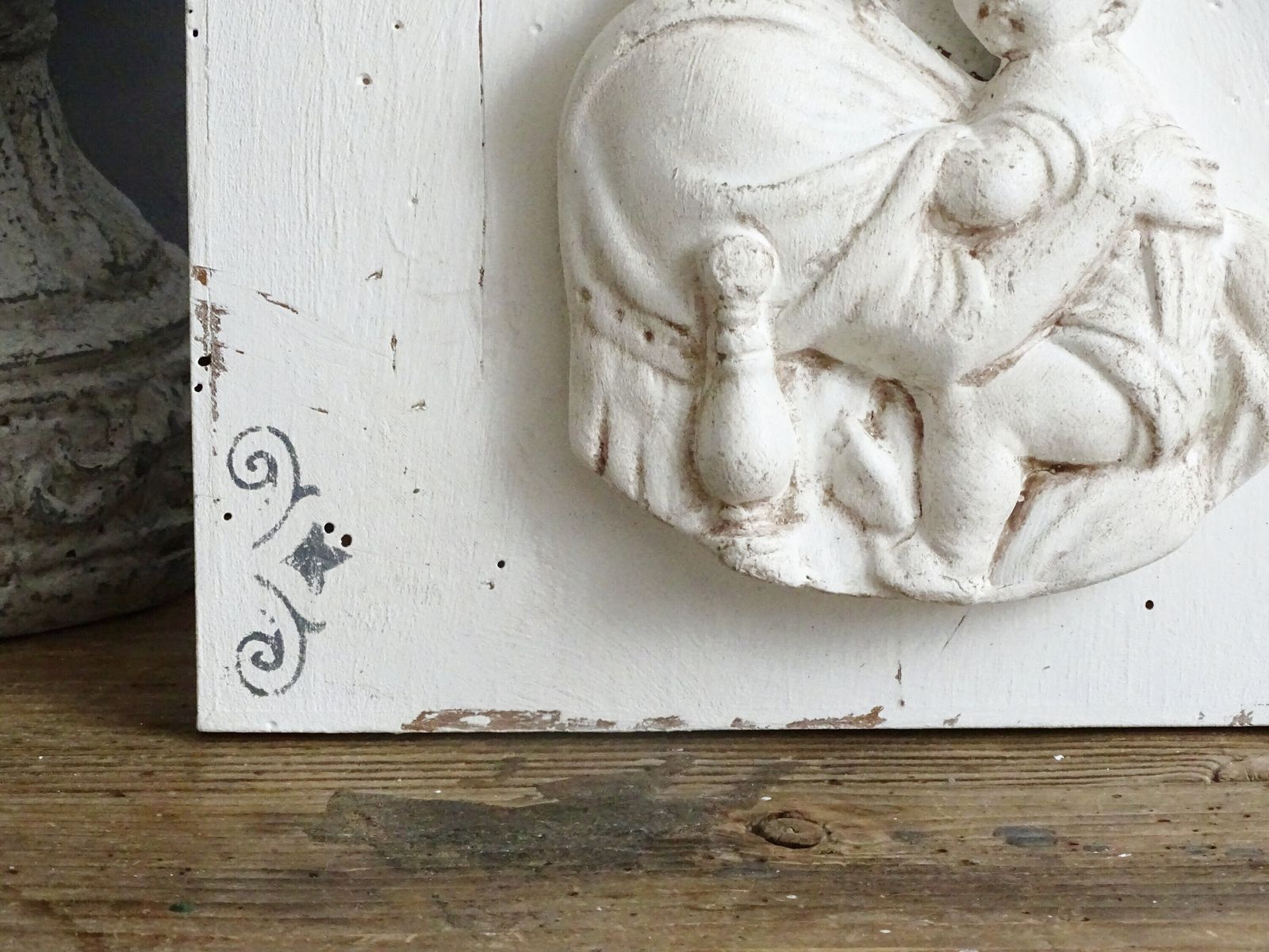 White Wood Wall Plaque Of Plaster Mother And Child, Shabby Chic Wall Statuary photo Art