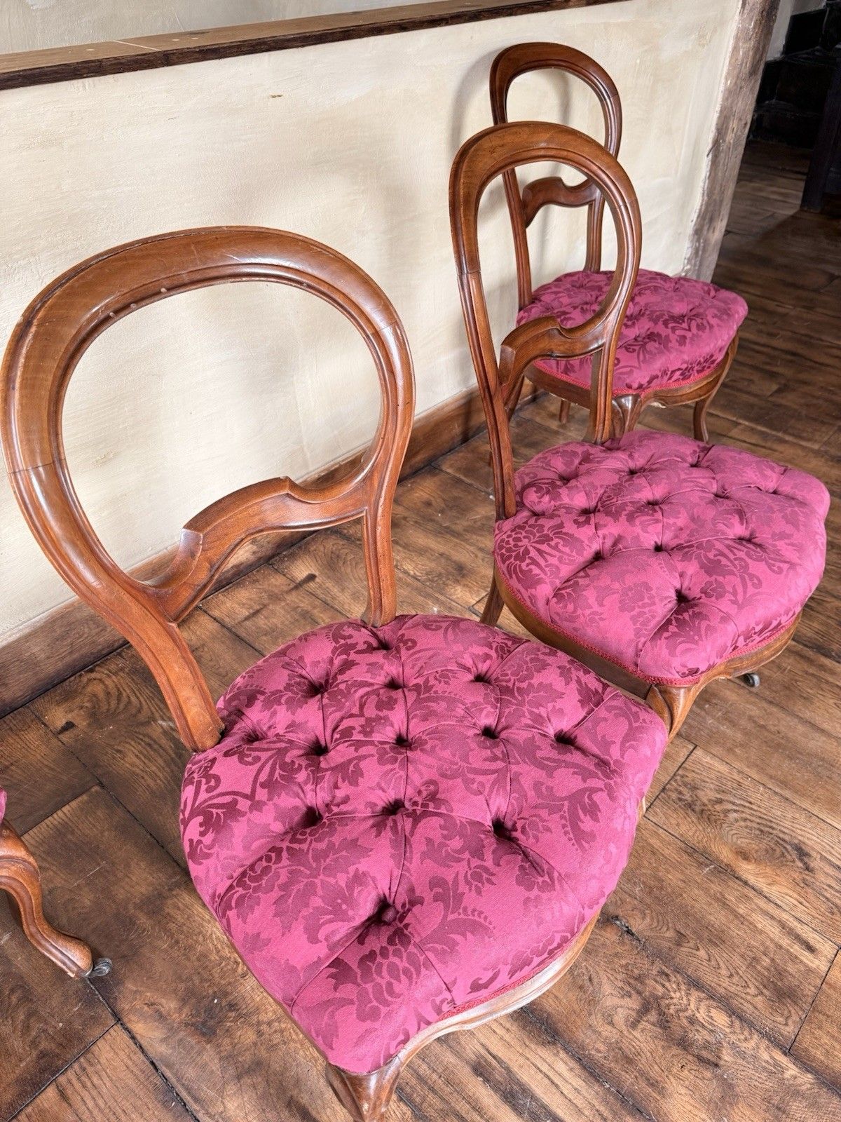 photo furniture Antique Walnut Balloon Back  Victorian Magenta Purple Dining  Chairs Set 4