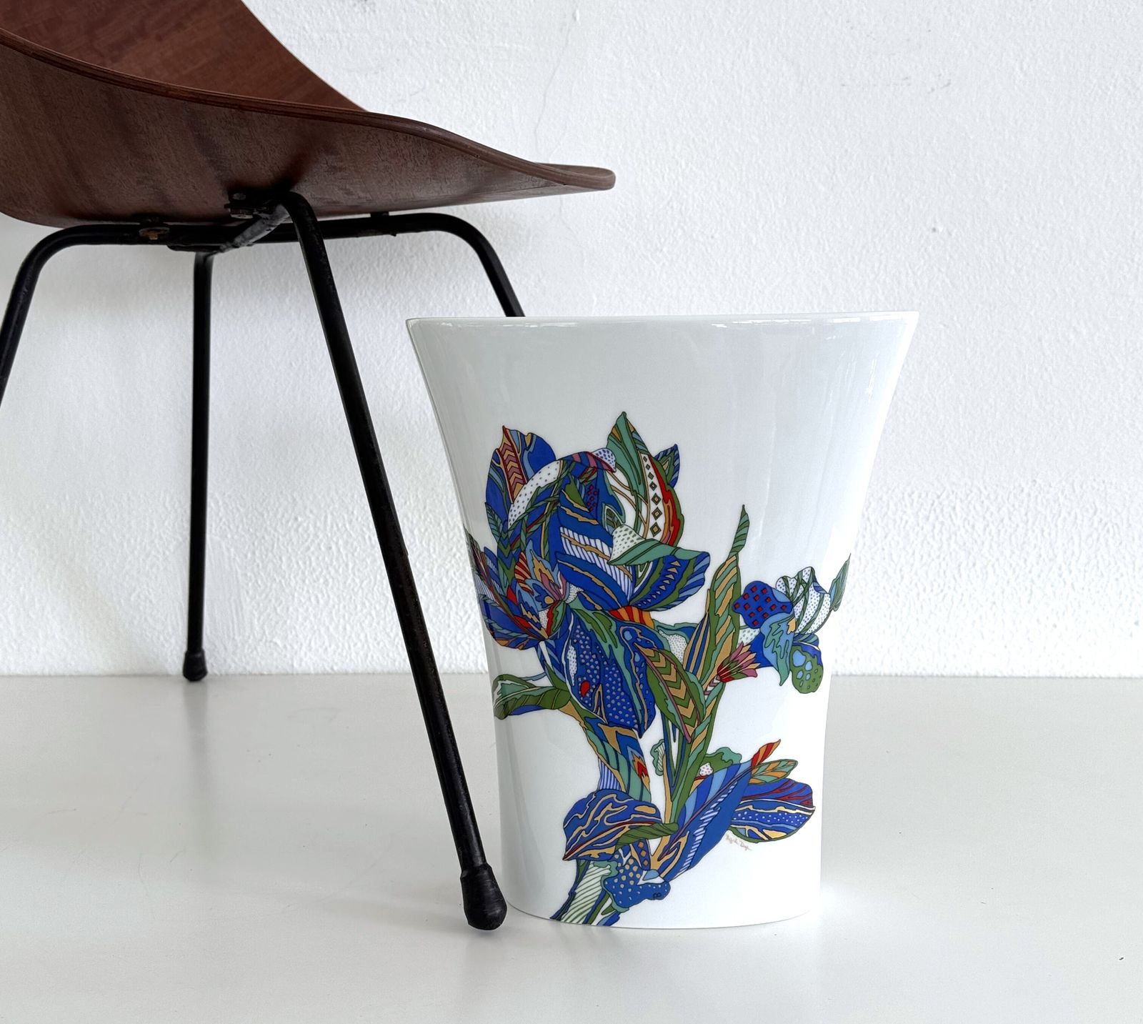 Brigitte Doege For Rosenthal Germany Large Porcelain Flower Vase, 1990s photo 650.0