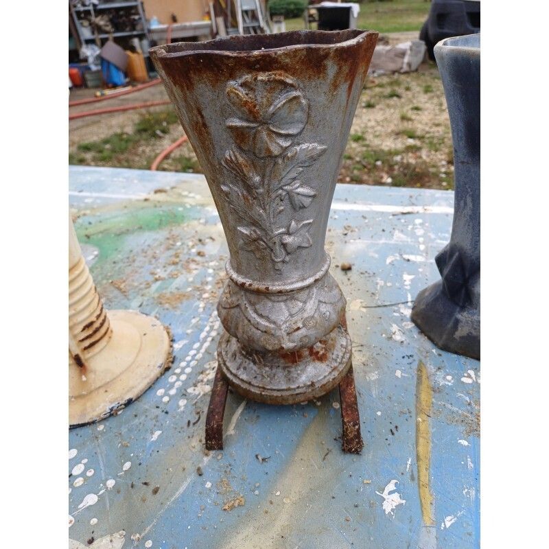 Lot Of 6 Cast Iron Vases From 1900 From Charleville Mézières photo vintage