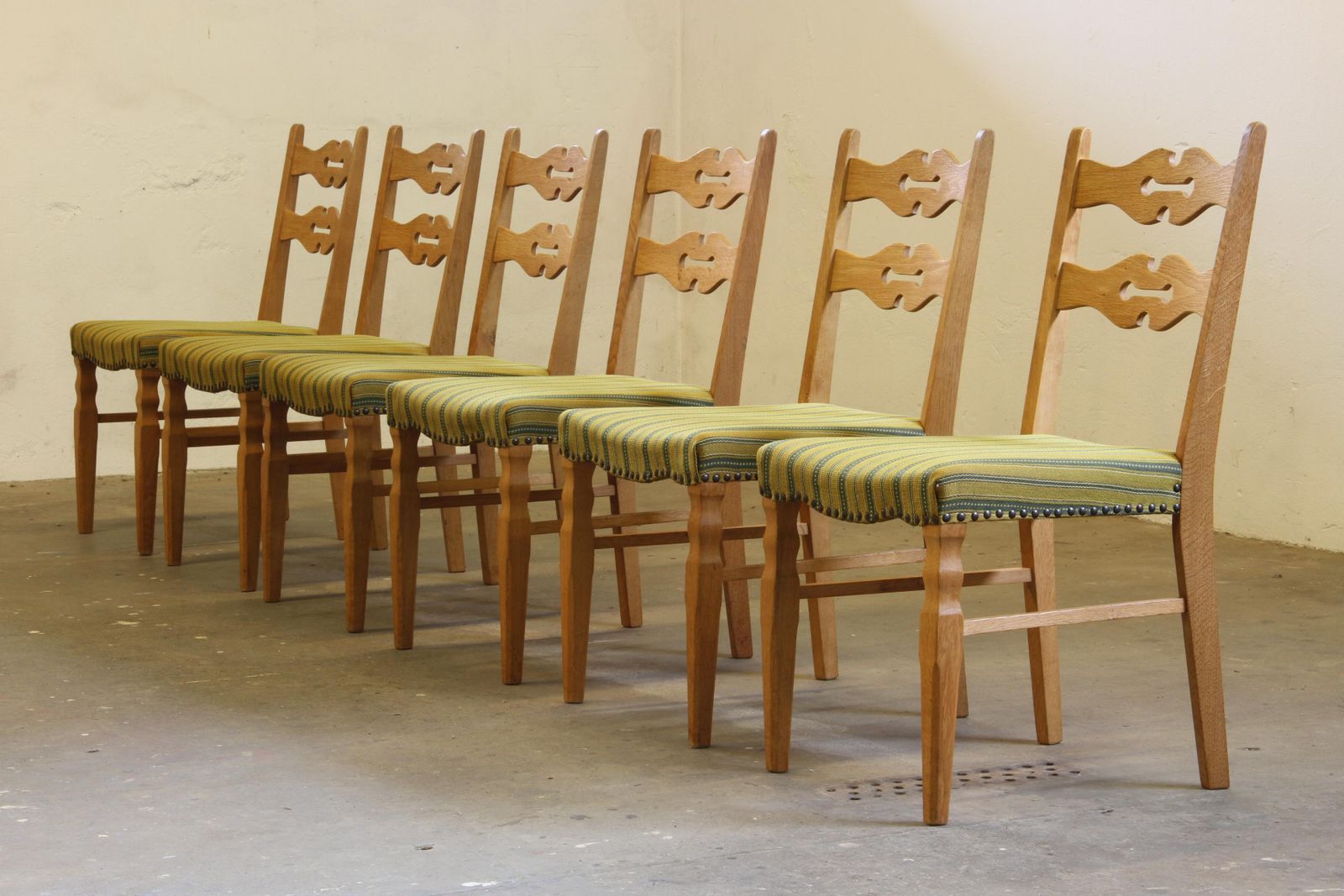 photo buy Vintage 1960s Brualist Danish Modern Oak Dining Chairs Style Of Henning Kjærnulf