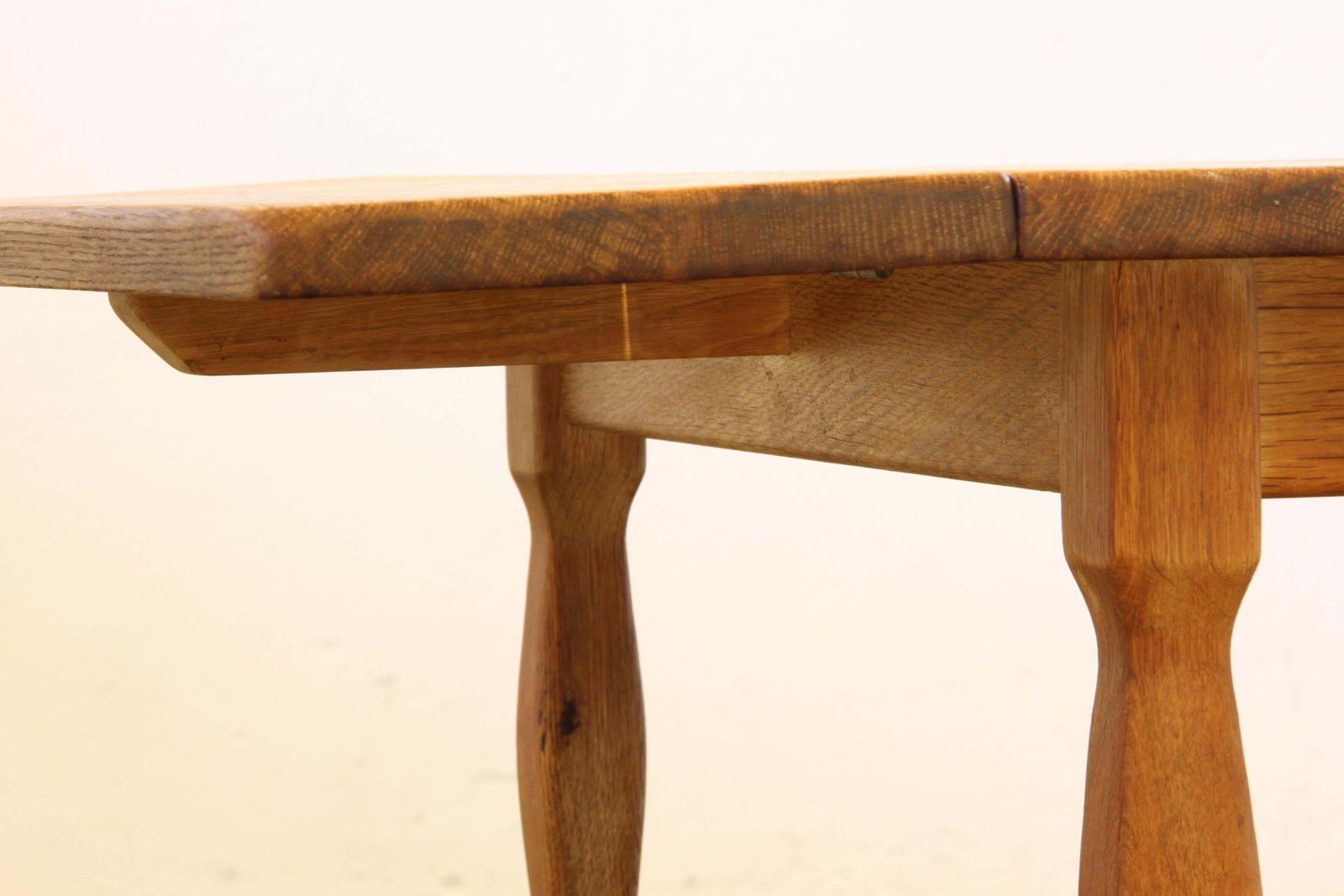 photo vinterior 1960s Mid Century Brutalist Danish Coffee Table In Oak Attributed To Kjærnulf