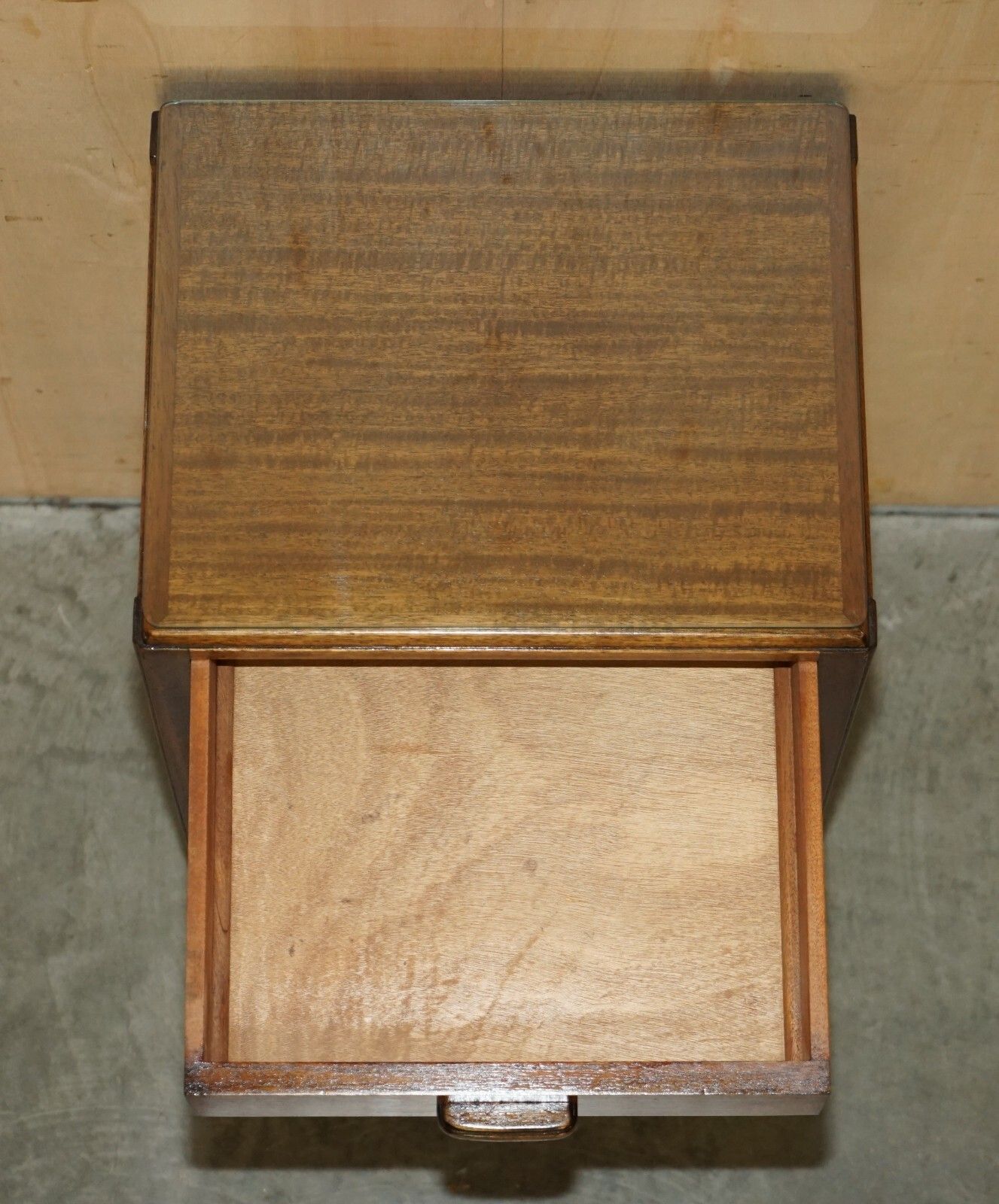 photo vintage Pair Of Tall Moss Partners 1952 Mid Century Modern English Oak Side End Tables