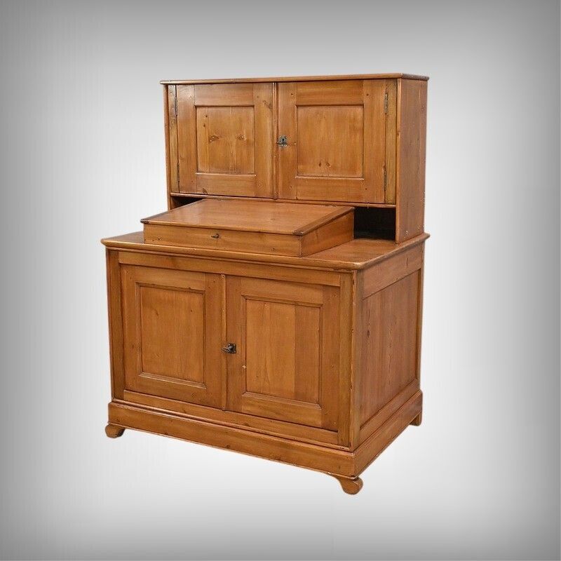 Pitch Pine Commercial Furniture With Lectern – 1920