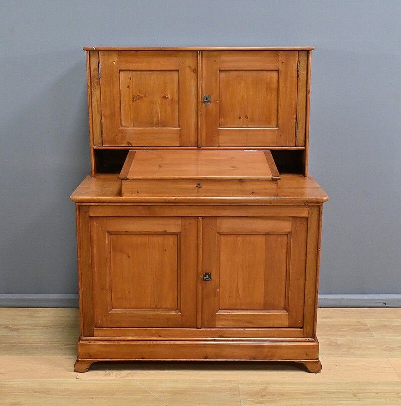 Pitch Pine Commercial Furniture With Lectern – 1920 photo for sale