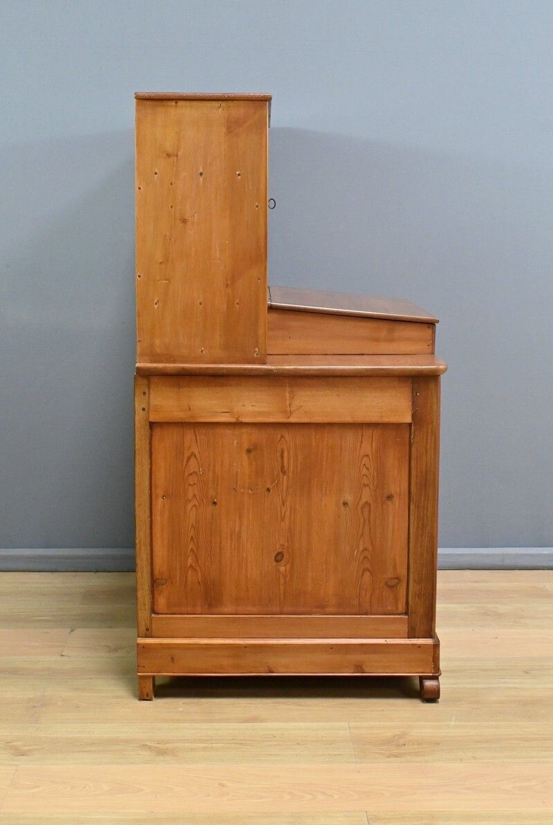 photo for sale Pitch Pine Commercial Furniture With Lectern – 1920
