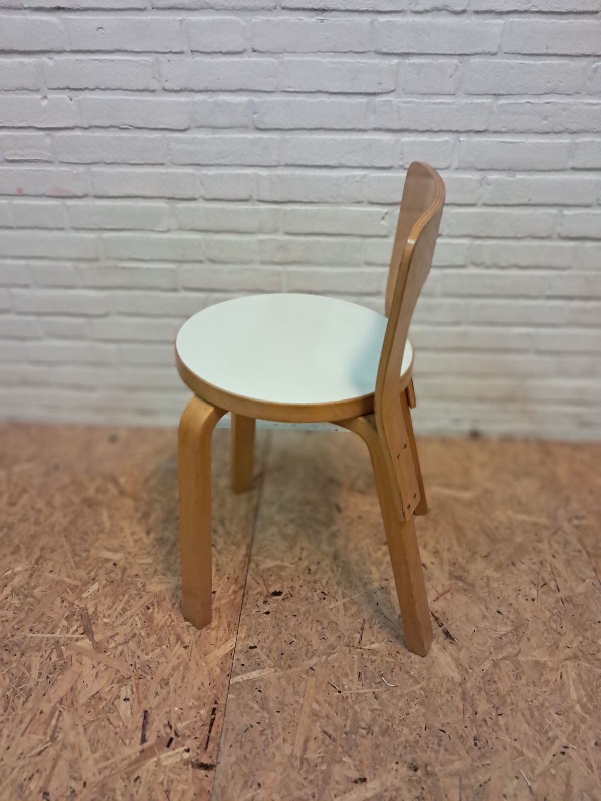 Aalvar Aalto Children Chair 65 photo furniture