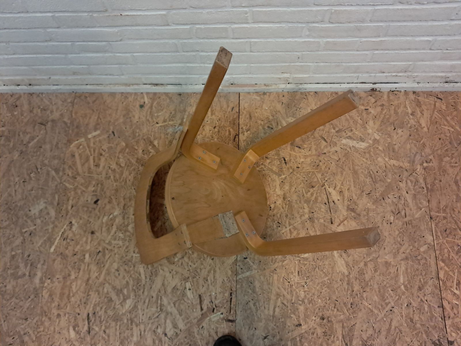 Aalvar Aalto Children Chair 65 photo vinterior