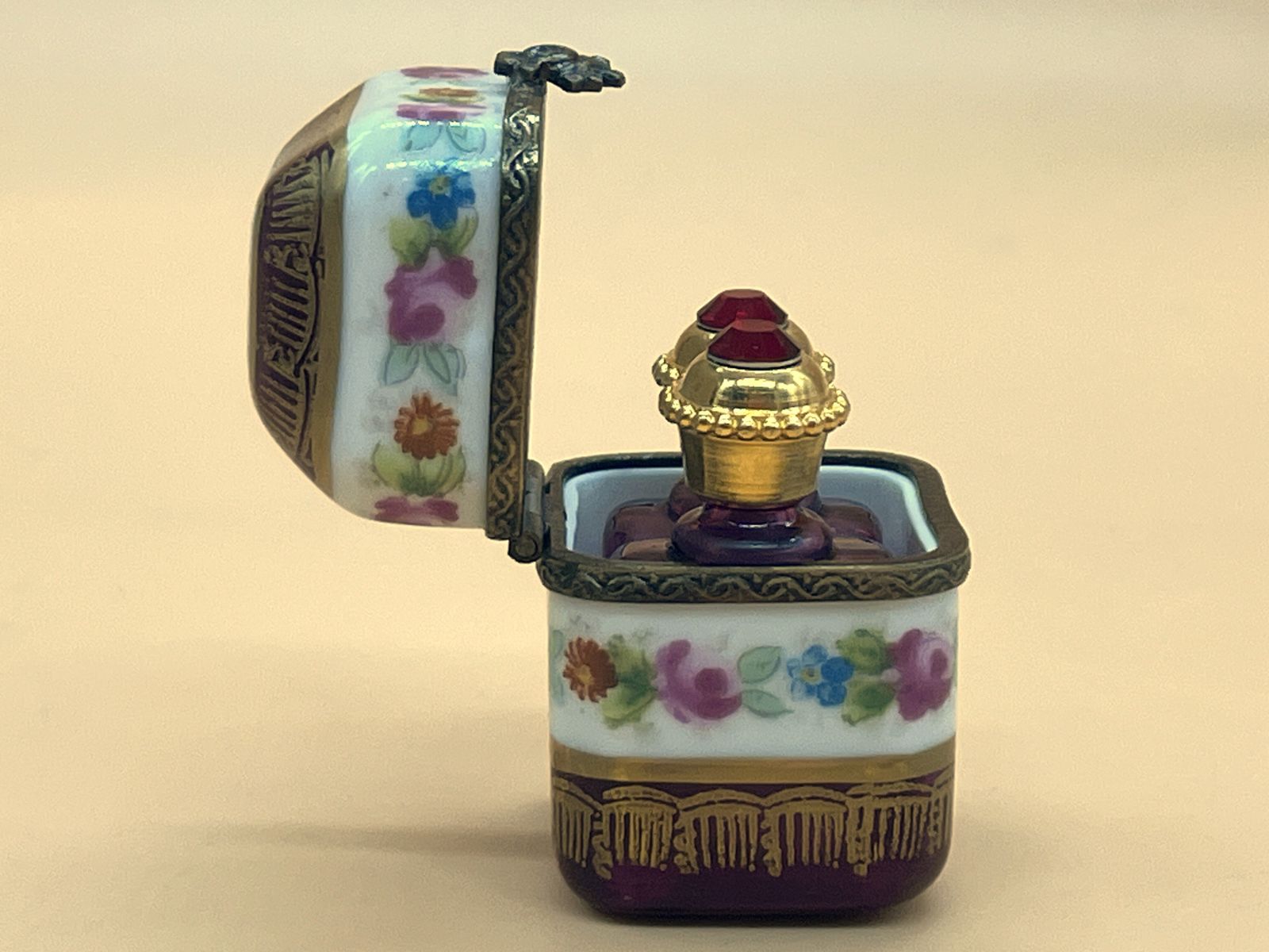 Limoges Porcelain France Floral & Red Trinket Box With 2 Red Internal Glass Perfume Bottles. photo for sale
