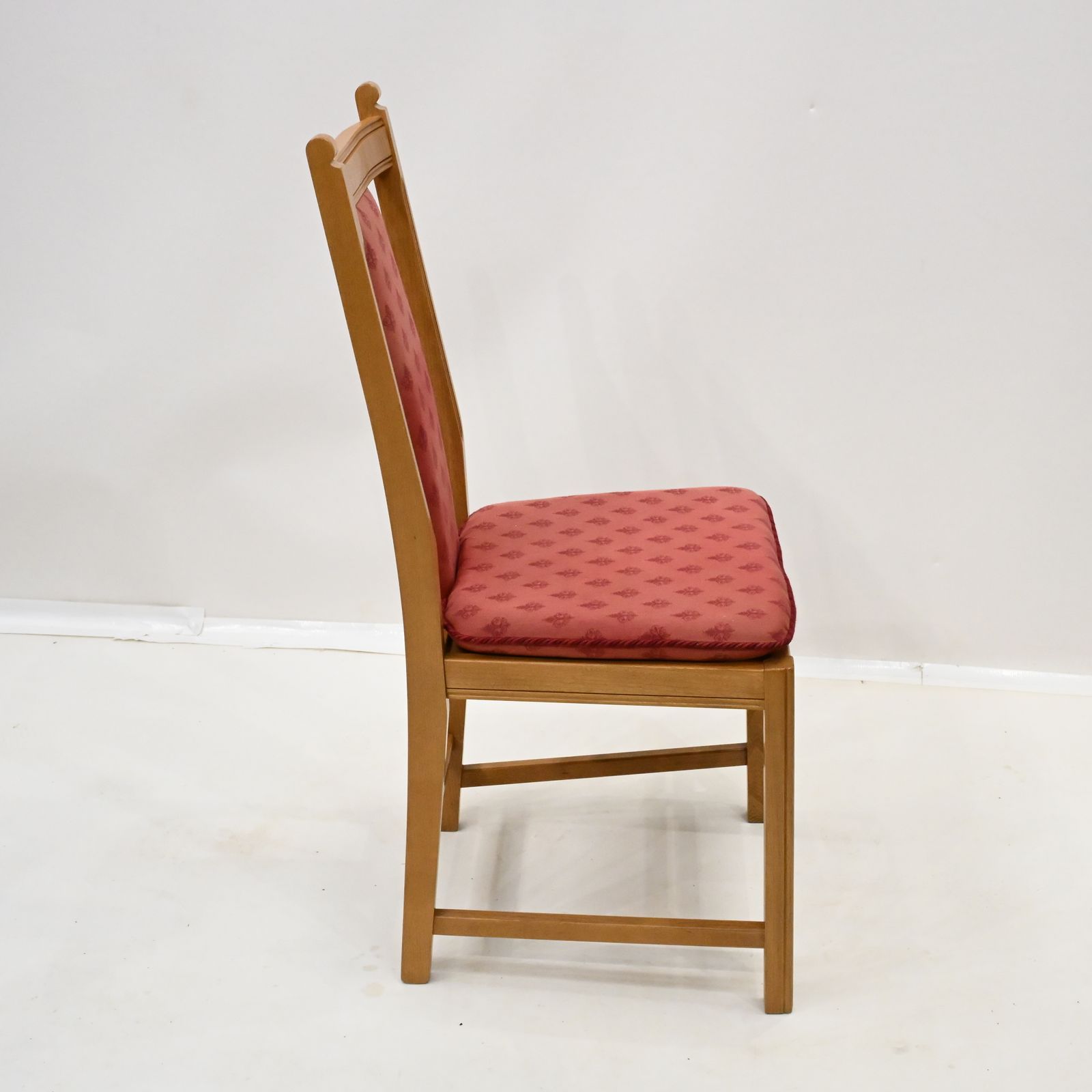 photo for sale 6 Ercol Hampton Dining Chairs Including 2 Carvers Golden Dawn Free Uk* Delivery
