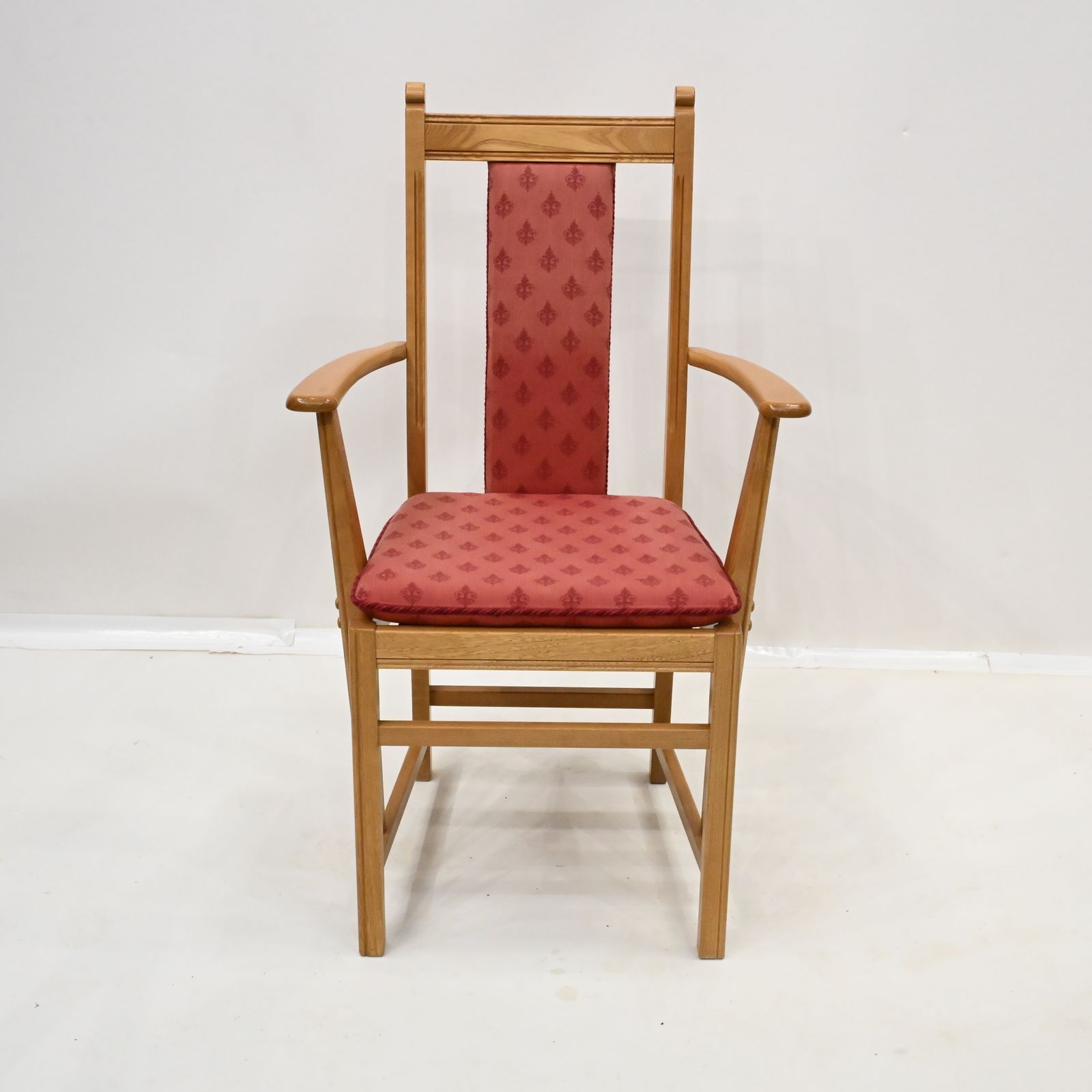 photo buy 6 Ercol Hampton Dining Chairs Including 2 Carvers Golden Dawn Free Uk* Delivery
