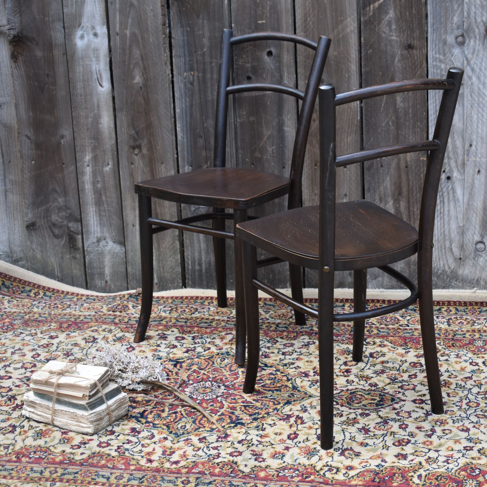 Antique 1920s Mundus J & J Kohn Bentwood Thonet Style Shield Seat Chairs Pair photo vinterior