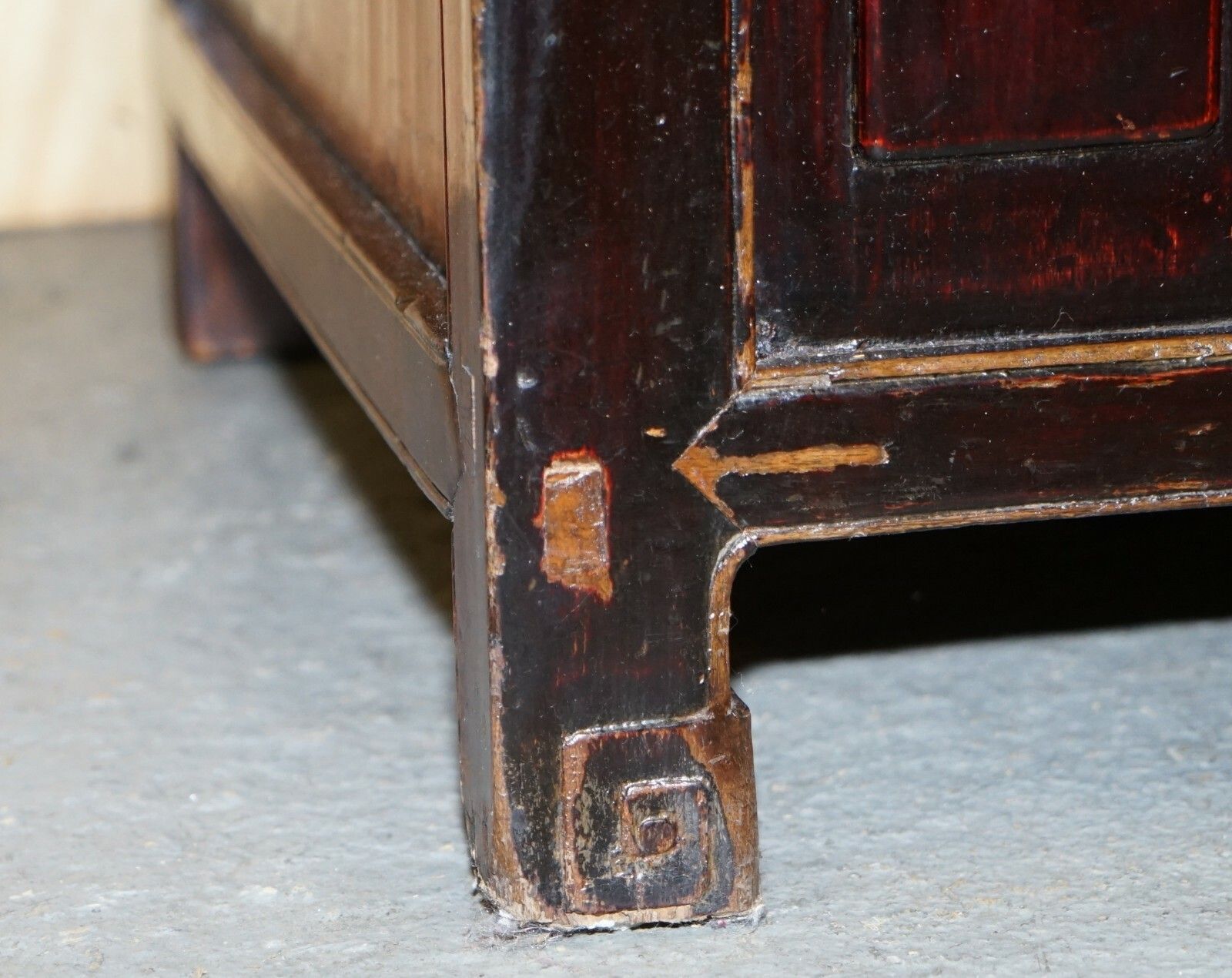 1100.0 Vintage Chinese Cabinet Cupboard Sideboard Lacquered Carved And Detailed Piece photo