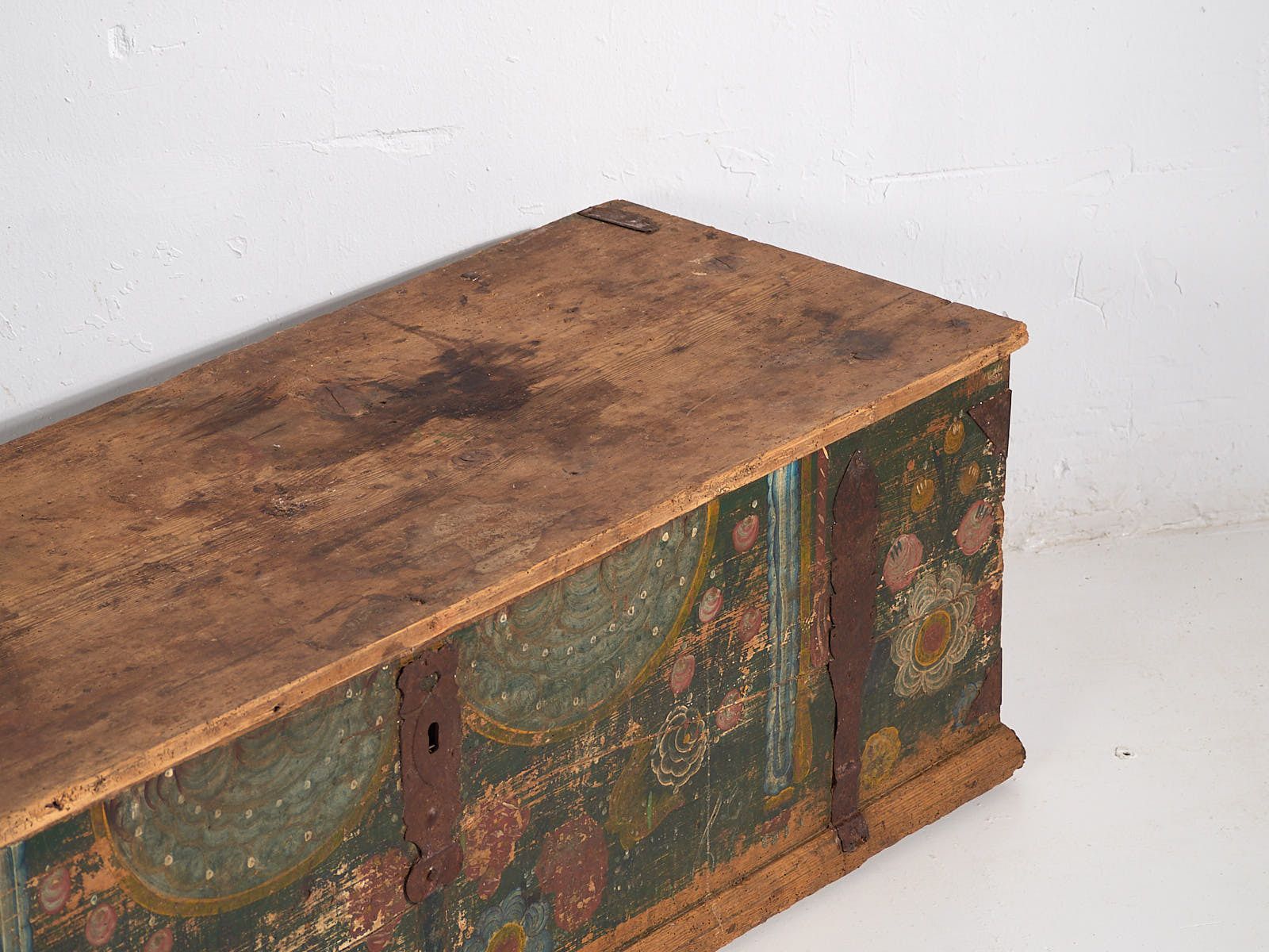 Antique Hand Painted Trunk With Floral Motifs (Year 1869) #98 photo furniture