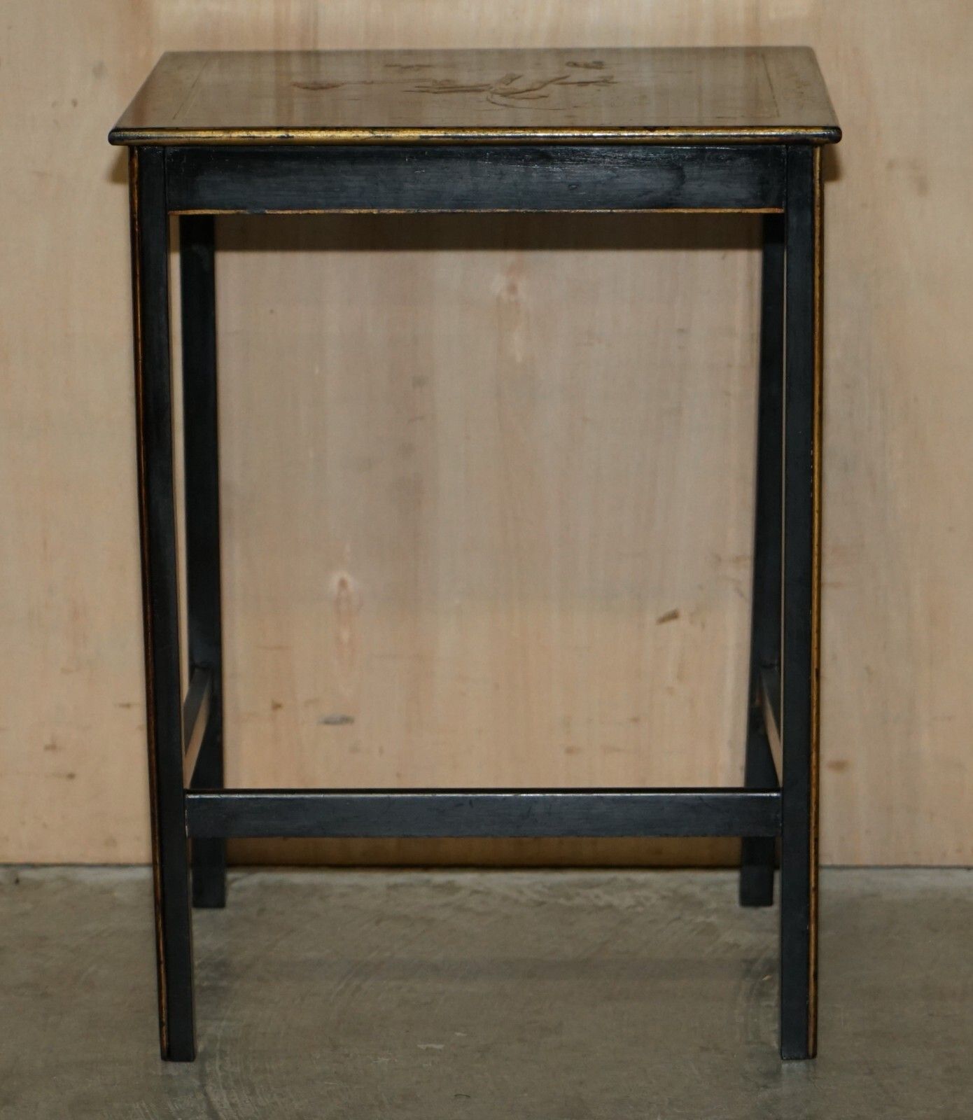 Furniture Nest Of Three Circa 1900 Chinese Chinoiserie Lacqurered Side Tables Hand Painted photo