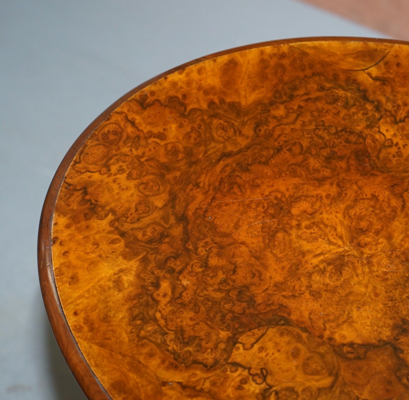 Victorian Burr Quarter Cut Walnut Oval Side End Lamp Tripod Table Ornately Carve photo 950.0