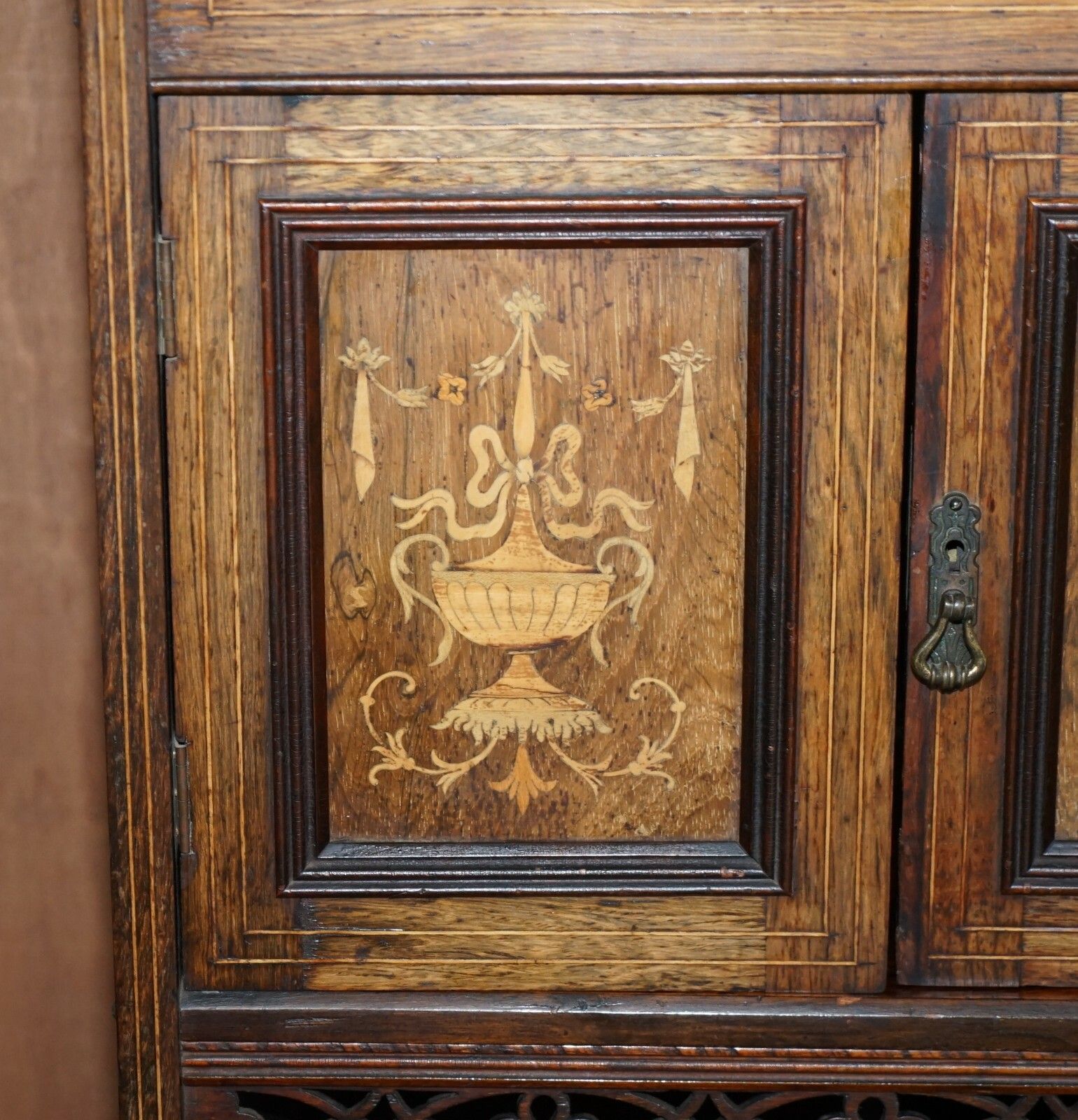 photo furniture Antique Italian Circa 1880 Rosewood, Boxwood Inlay Mirrored Back Corner Cabinet