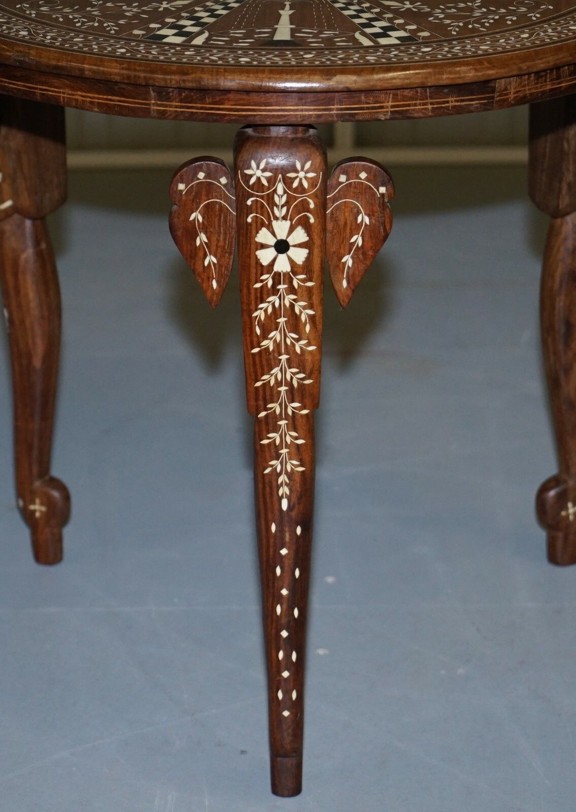 Rare Anglo Indian Export Taj Mahal Elephant Rosewood Inlaid Side Lamp Wine Table photo vintage