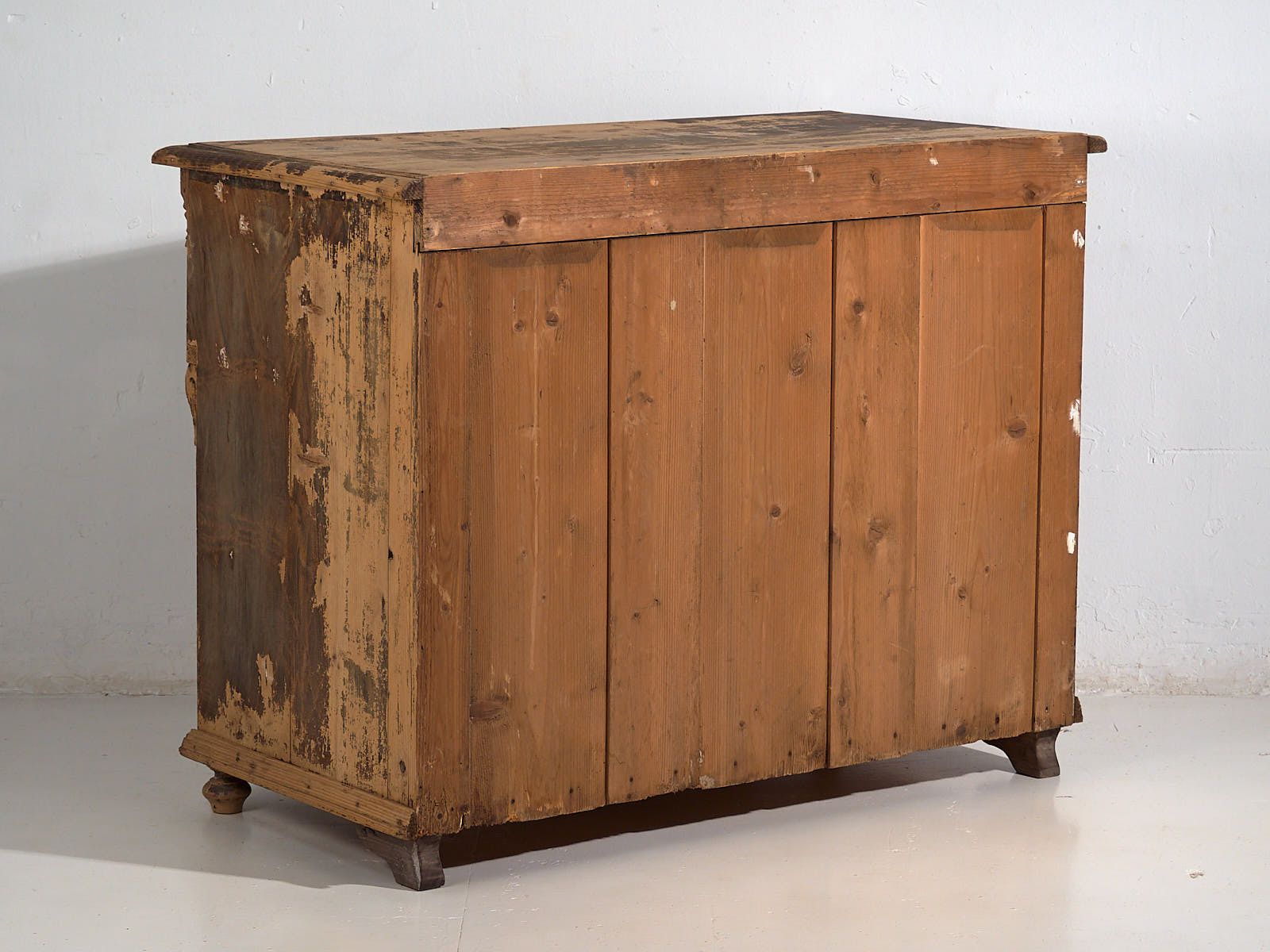 photo for sale Antique Chest Of Drawers With Dark Patina (C.1920) #43