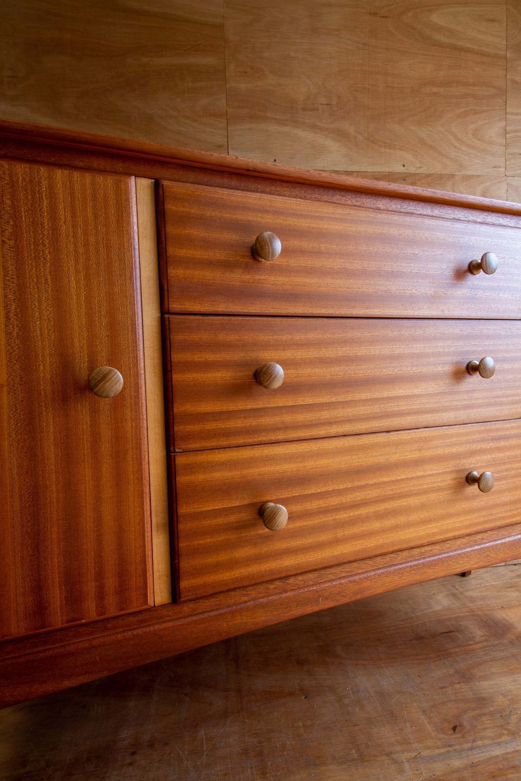 Mid Century Teak Sideboard photo vinterior
