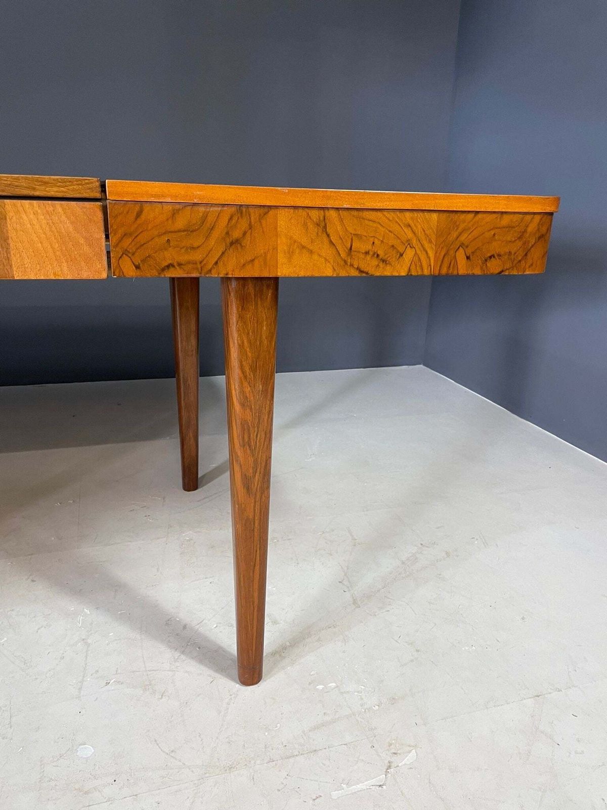 Uitschuifbare Eettafel Van Jindřich Halabala, Tsjecho Slowakije, 195 photo Meubels