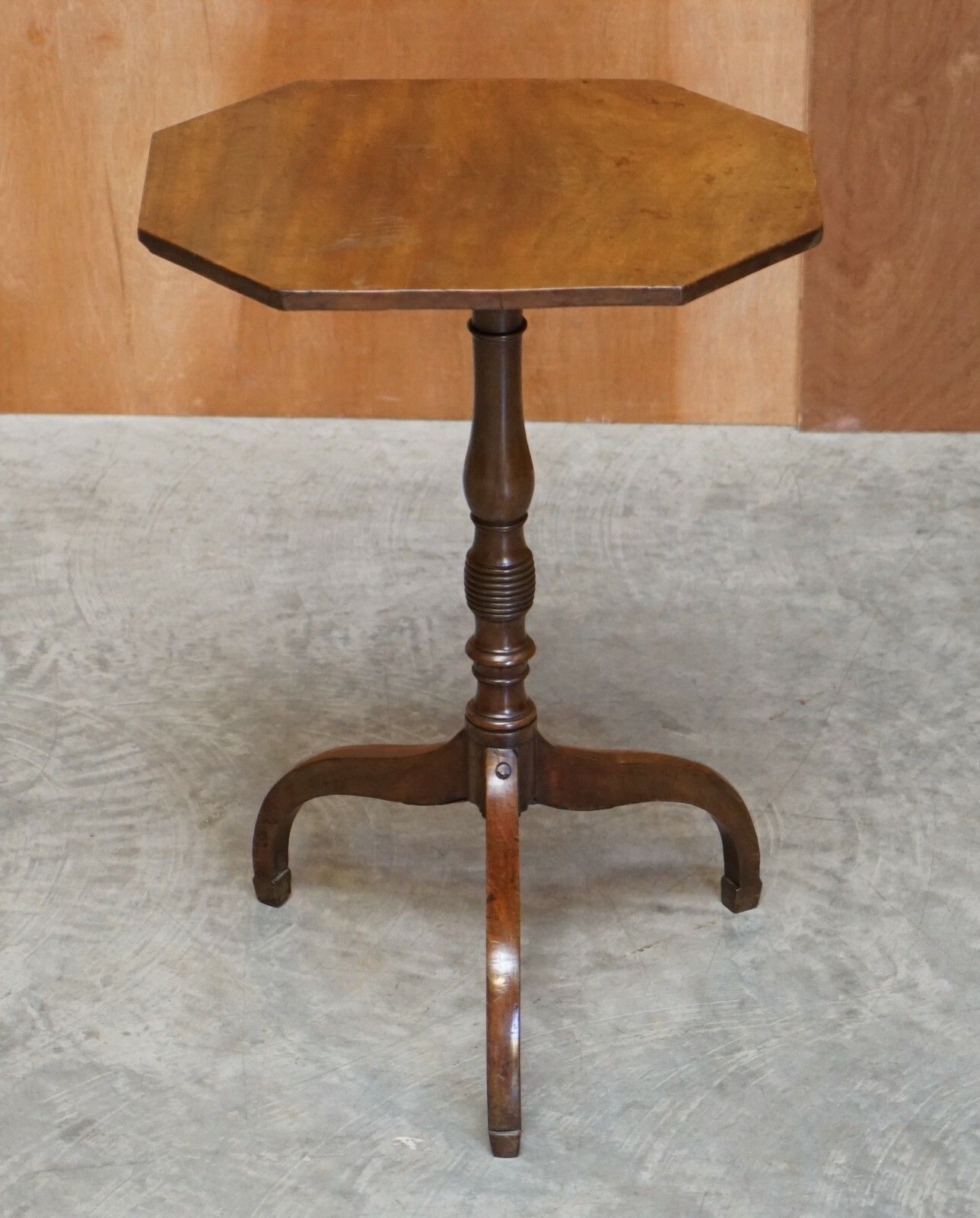 Antique Georgian Walnut Tripod Side End Lamp Or Wine Table Original Patina photo furniture