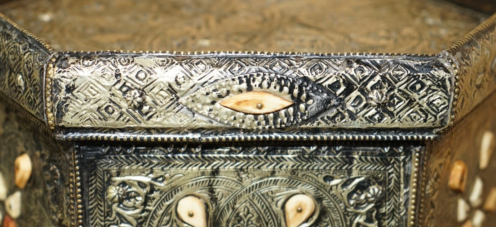 Antique Indian Repousse Pewter With Stone Inlaid Detailing Side Lamp Wine Table photo vinterior