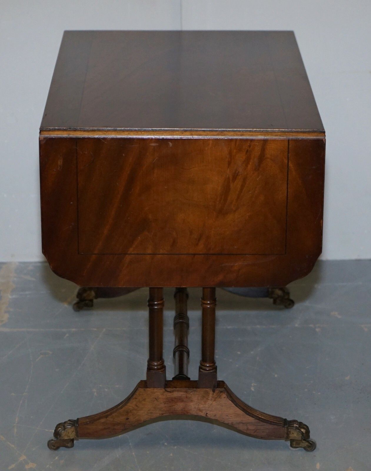 Large Bevan Funnell Extending Flamed Mahogany Side End Lamp Card Table Lion Feet photo vintage