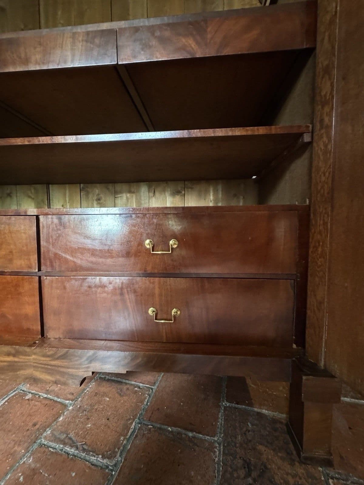 photo vinterior Large Antique Victorian Mahogany Linen Press Tv Cabinet Armoire Wardrobe