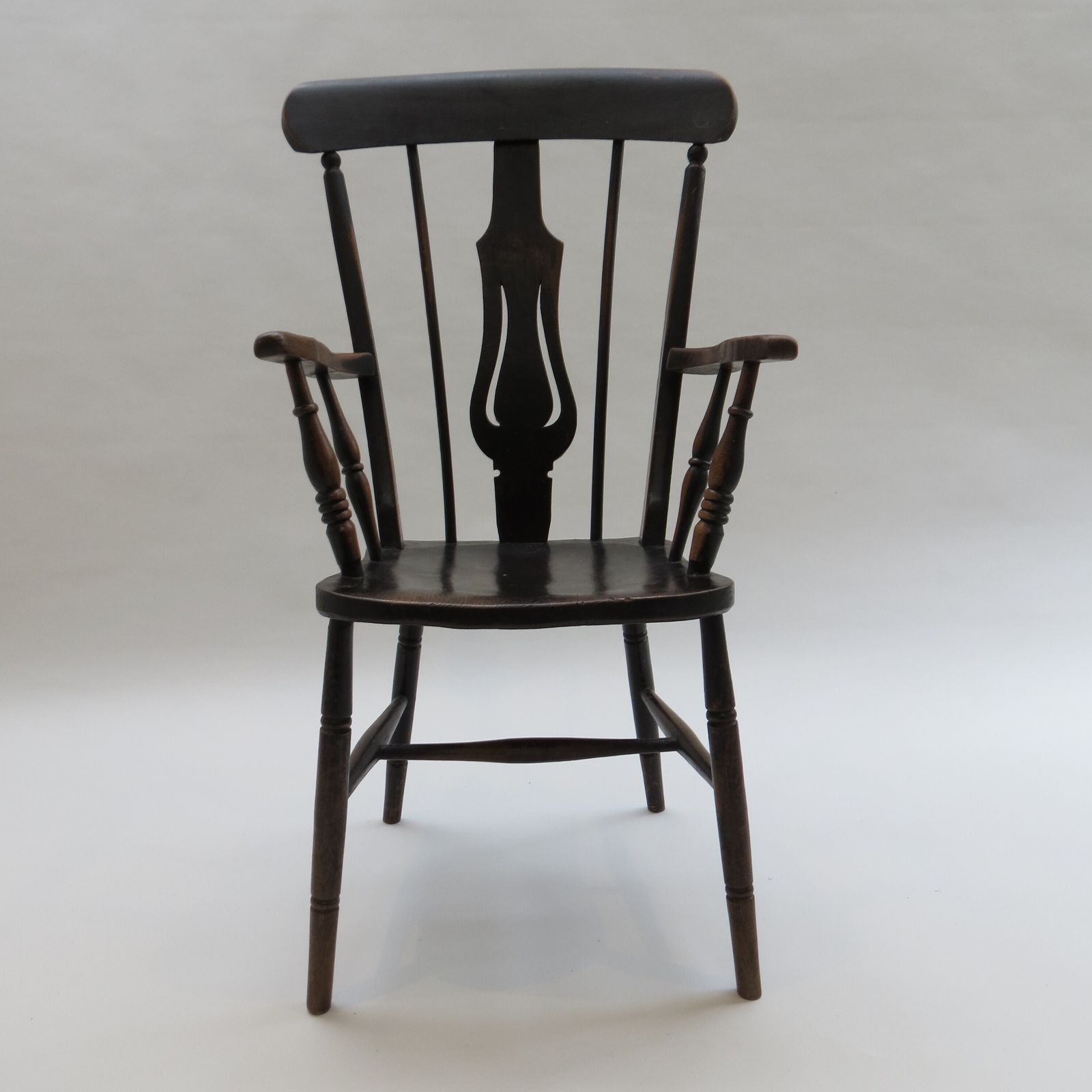 19th Century  Welsh Elm Folk Farmhouse Chair photo vinterior