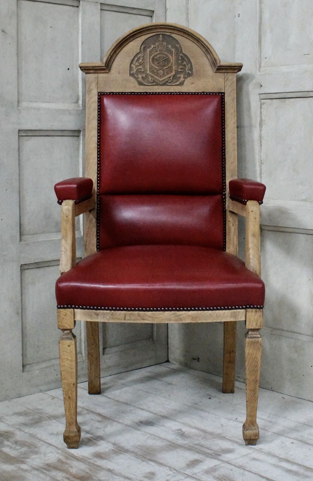 Victorian Oak Throne Chair, 1800s photo vintage