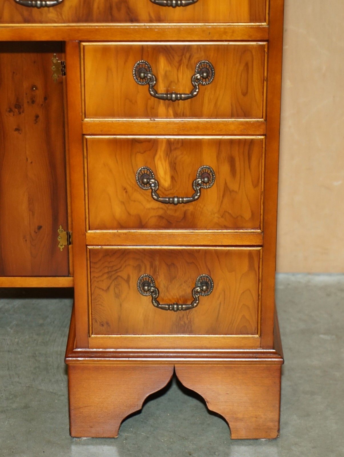 Stunning Small Burr & Burl Yew Wood With Green Leather Top Twin Pedestal Desk photo buy