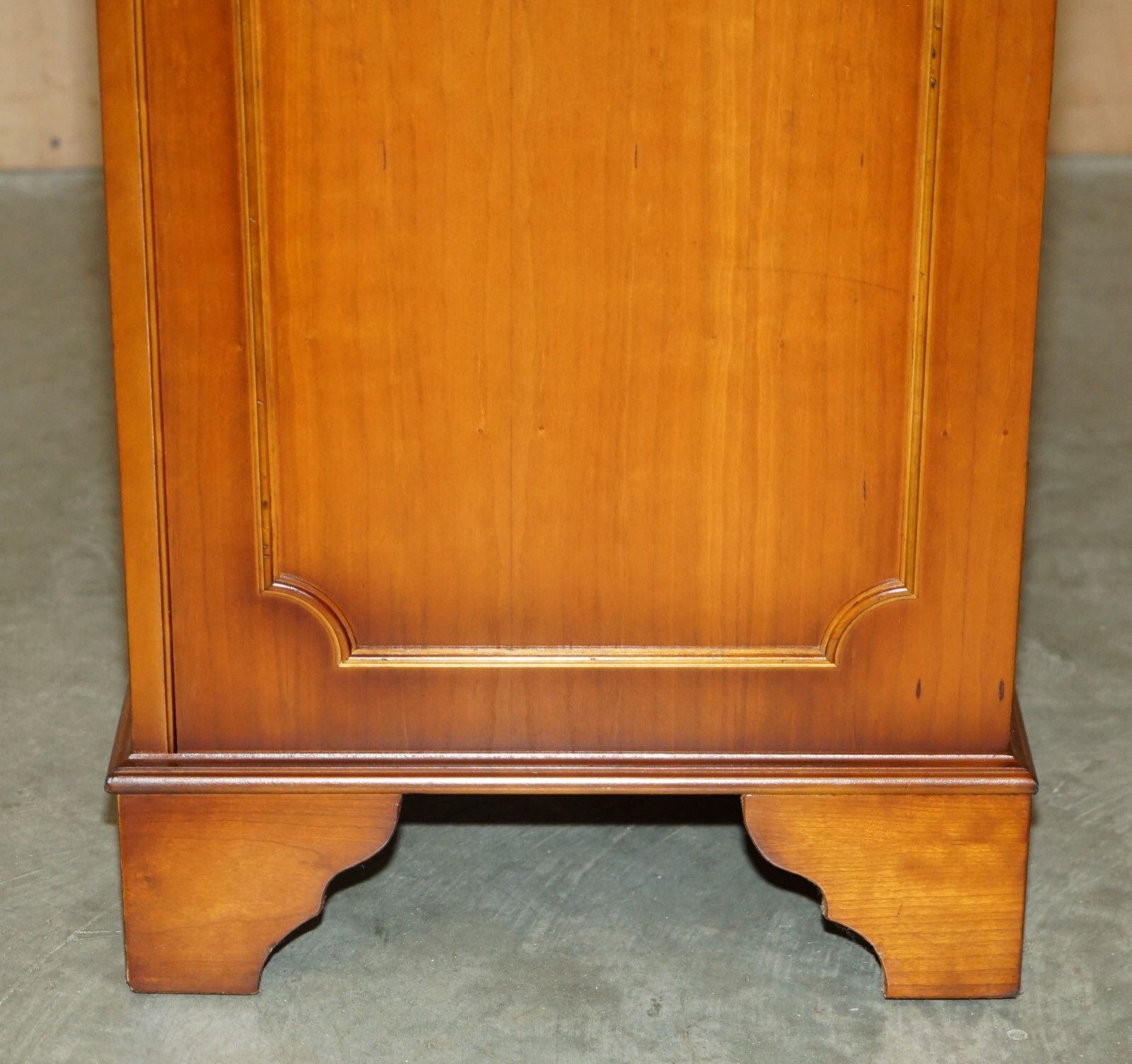 photo buy Stunning Small Burr & Burl Yew Wood With Green Leather Top Twin Pedestal Desk