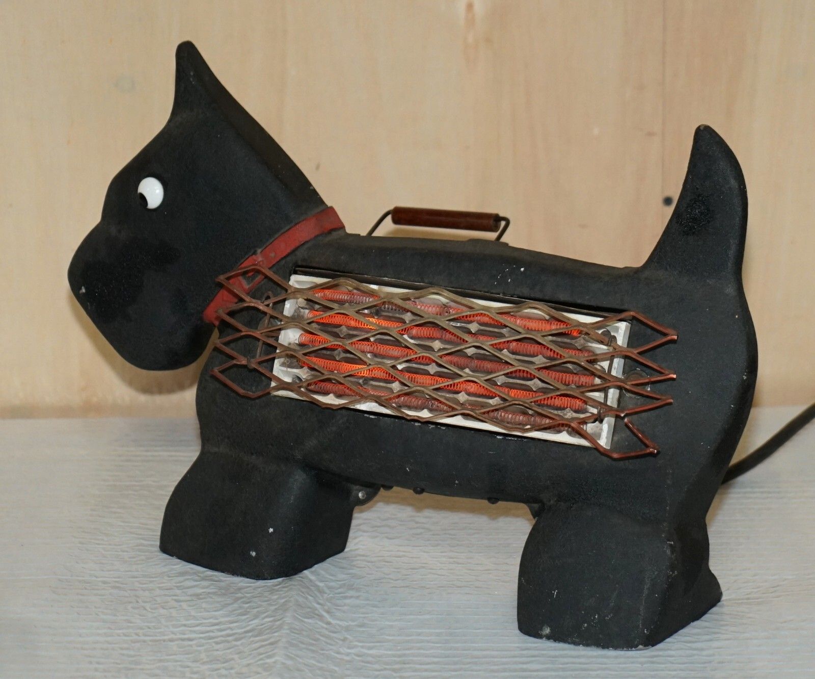 Original Restored Art Deco Zooray Highland Terrier Scottie Dog Electric Heater photo furniture