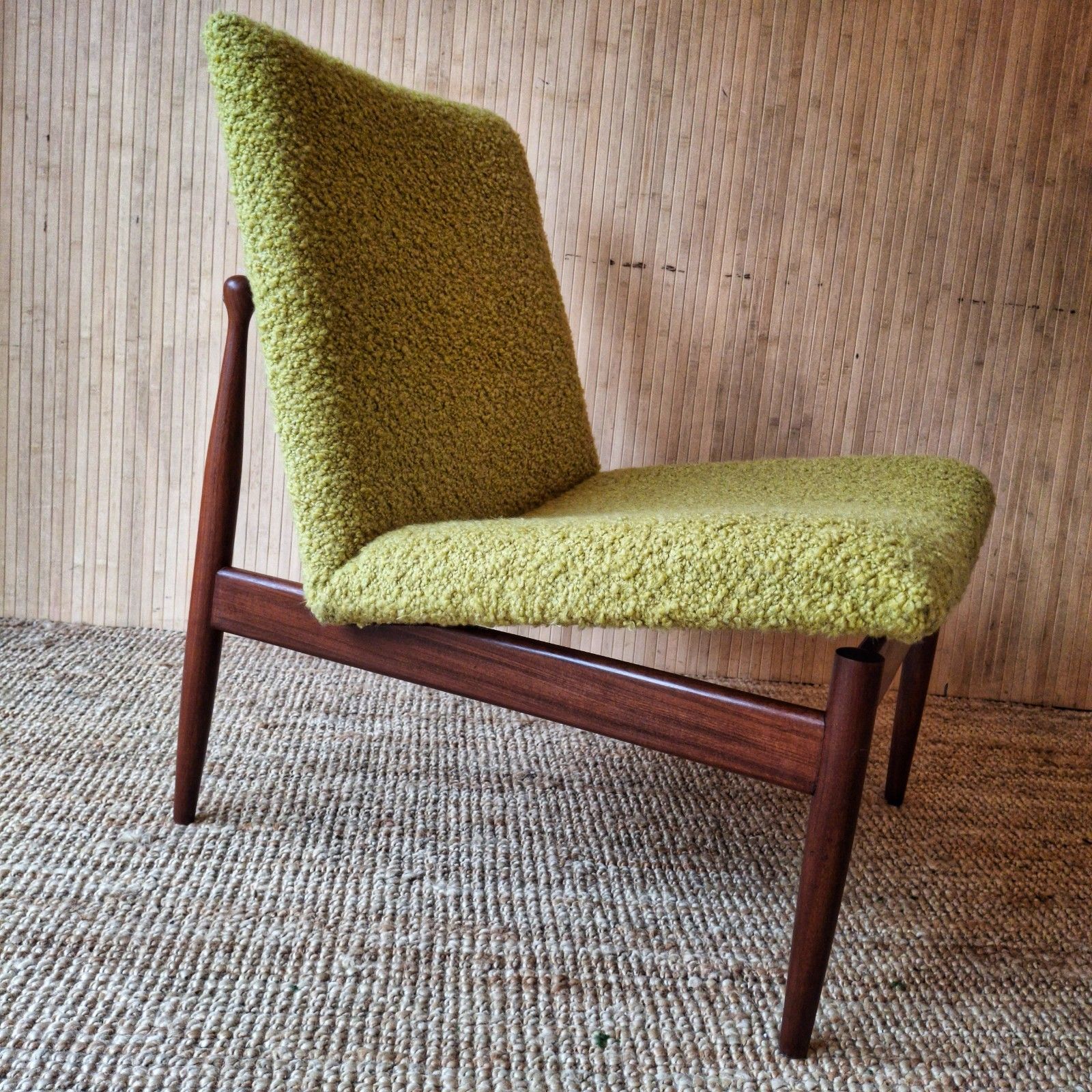 Fab Vintage 1960s Kofod Larsen G Plan Television Easy Chair Chartreuse Boucle