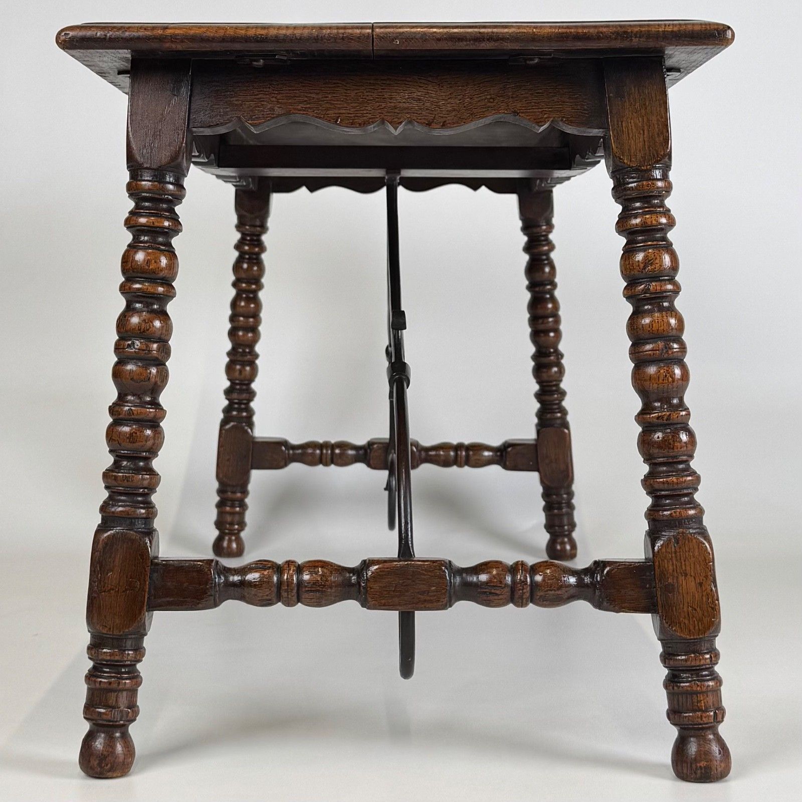Antique 20th Century Bobbin Turned Coffee Table In Oak photo for sale