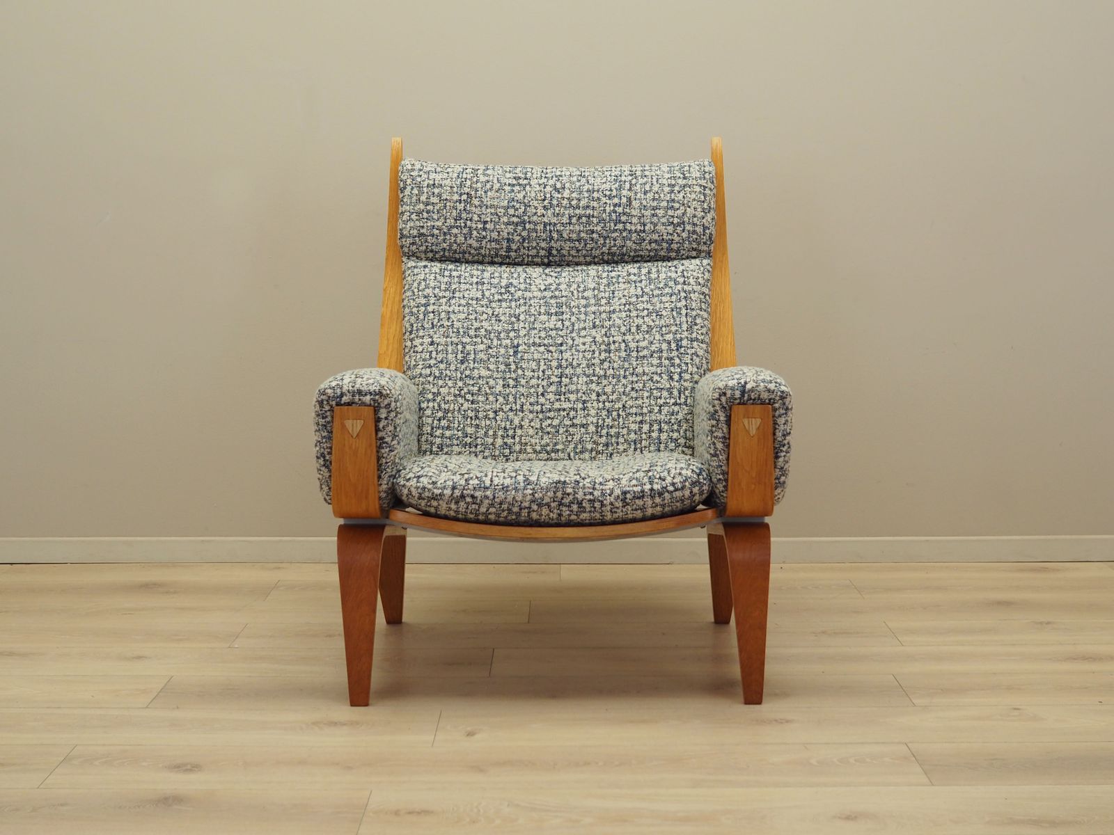 Lounge Chair, Danish Design, 1960s, Designer: Hans J. Wegner, Manufacturer: Getama photo Furniture