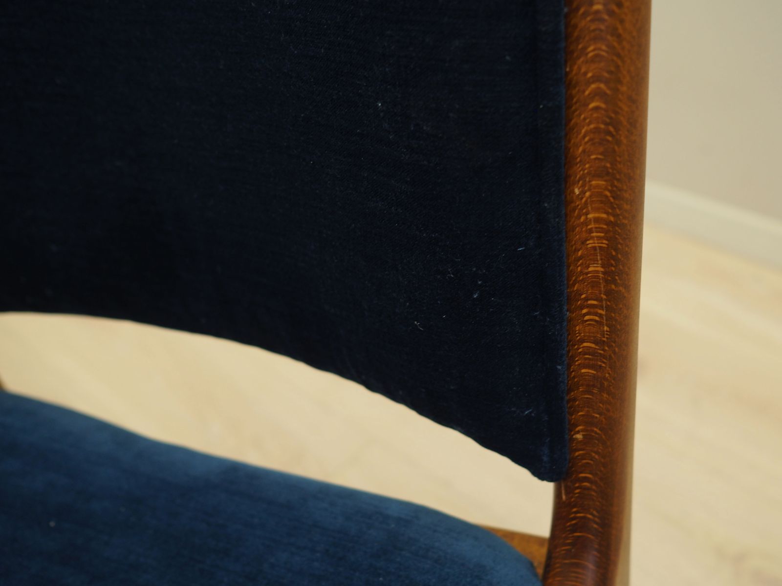 photo for sale Set Van Vier Beukenhouten Stoelen – Deens Design, Ca. Jaren 1950 – Ontwerper Holger Jacobsen, Fabrikant Fritz Hansen