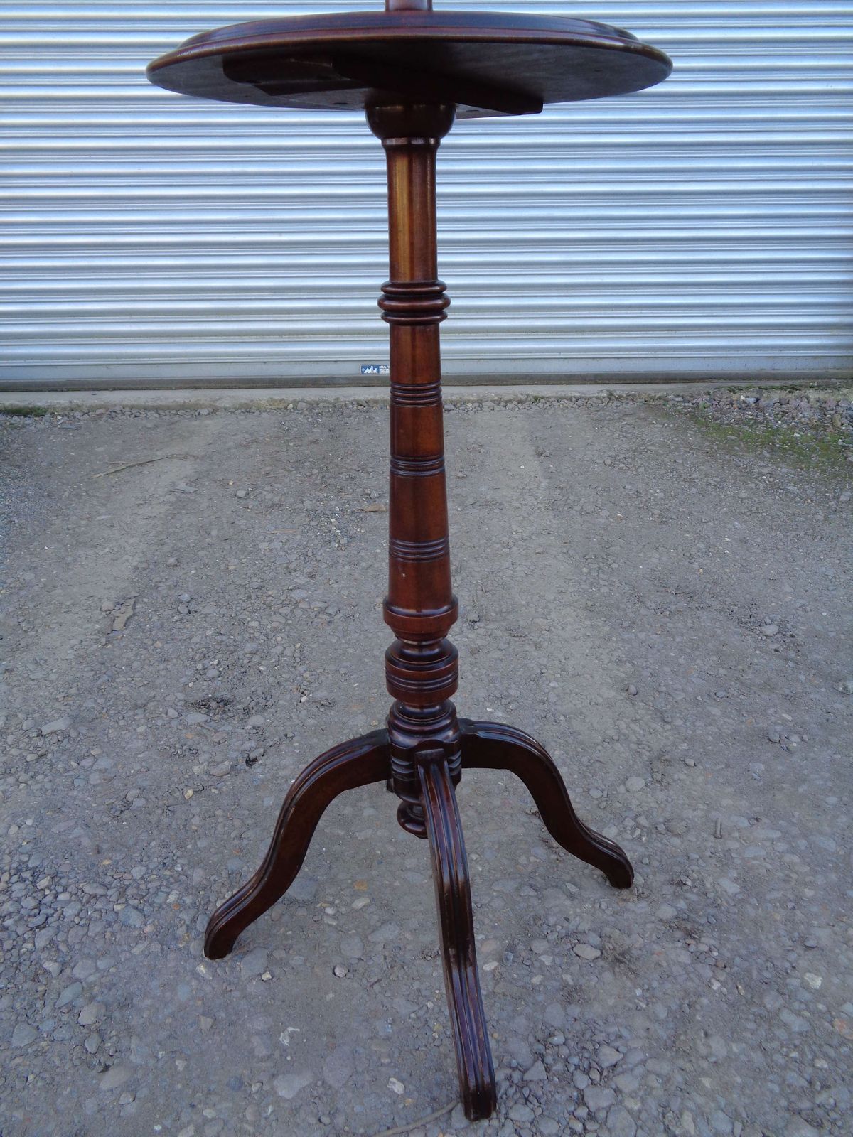 Edwardian Mahogany Gentleman's Shaving Stand   Adjustable Height photo for sale