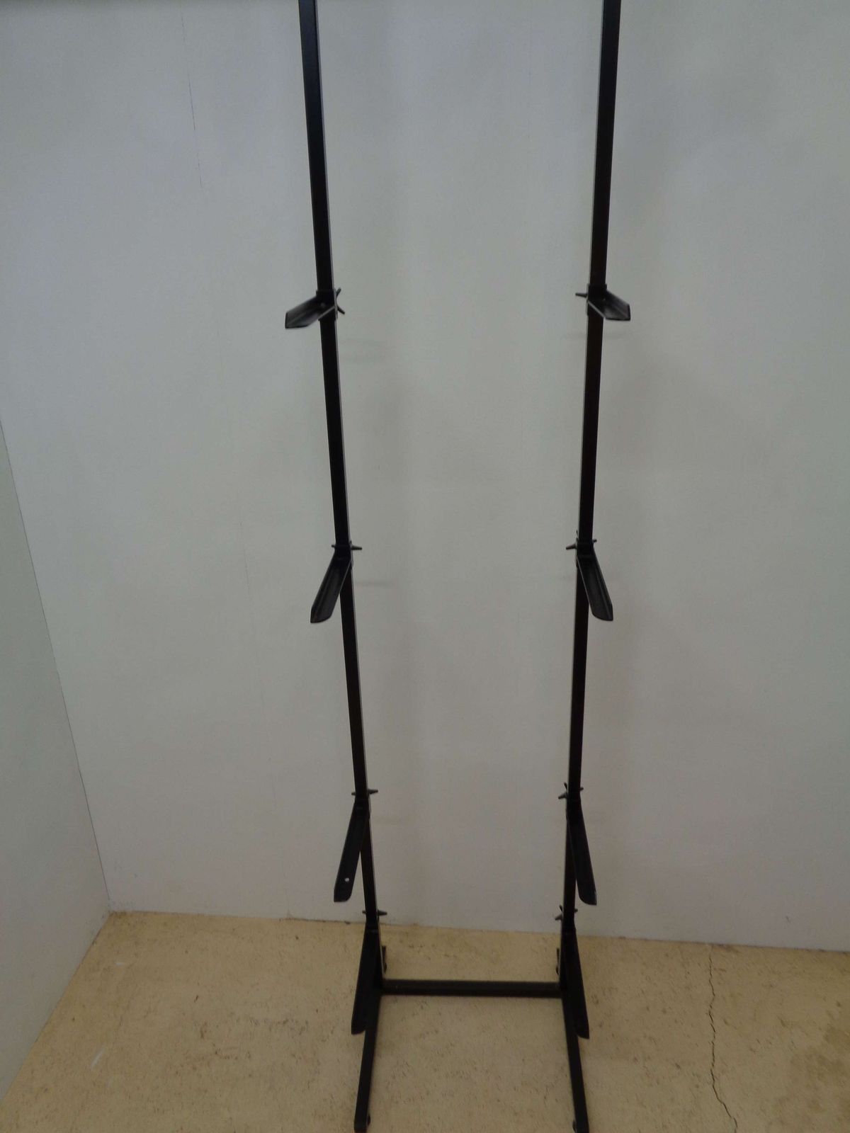 Industrial Style Shelves photo vinterior