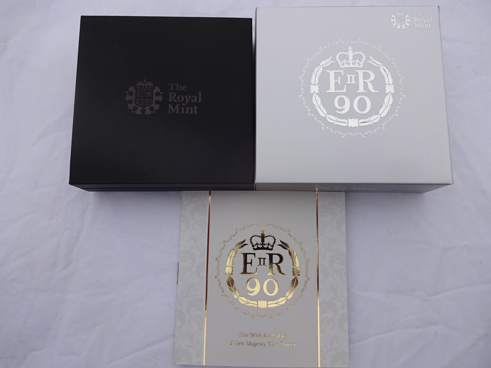 2016 Royal Mint Queens 90th Birthday £5 Coin photo buy