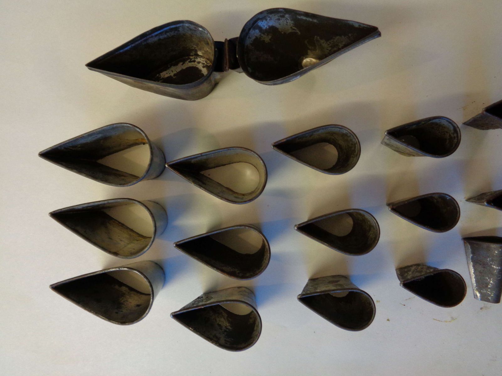French Cased Set Of 18 Pastry Cutters photo 50.0