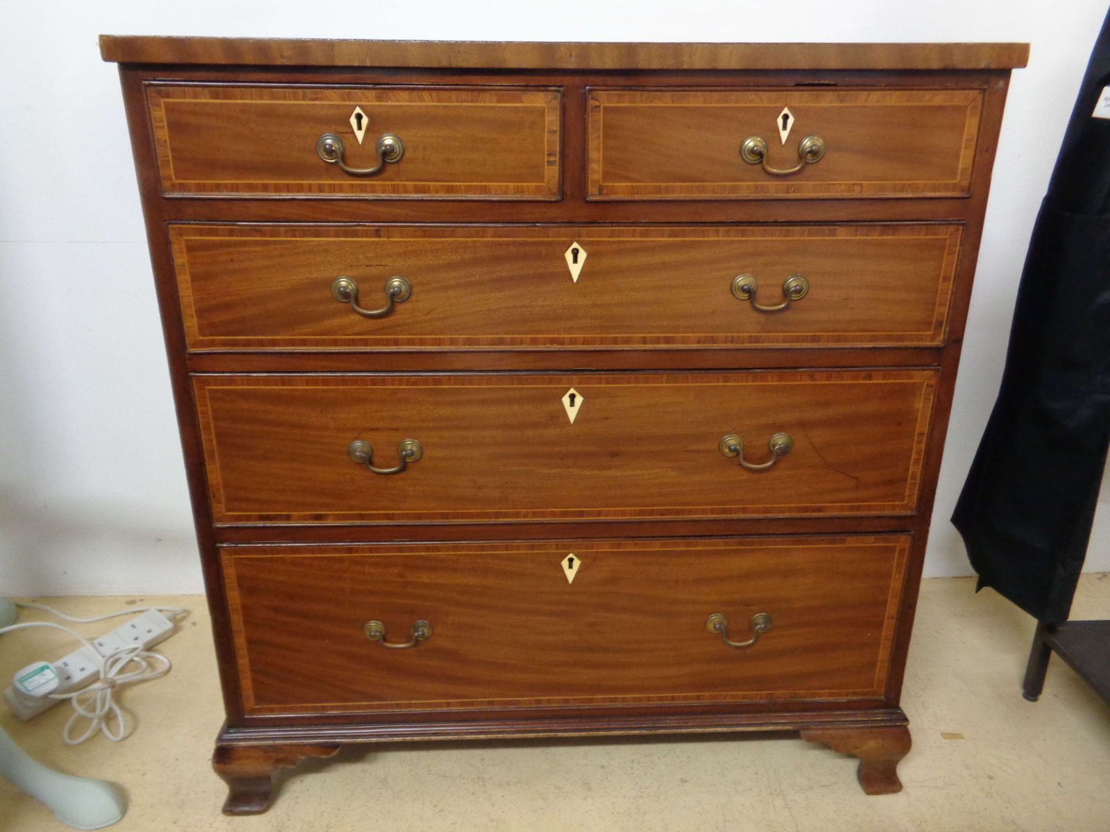 Elegant Antique Chest Of Drawers photo vinterior