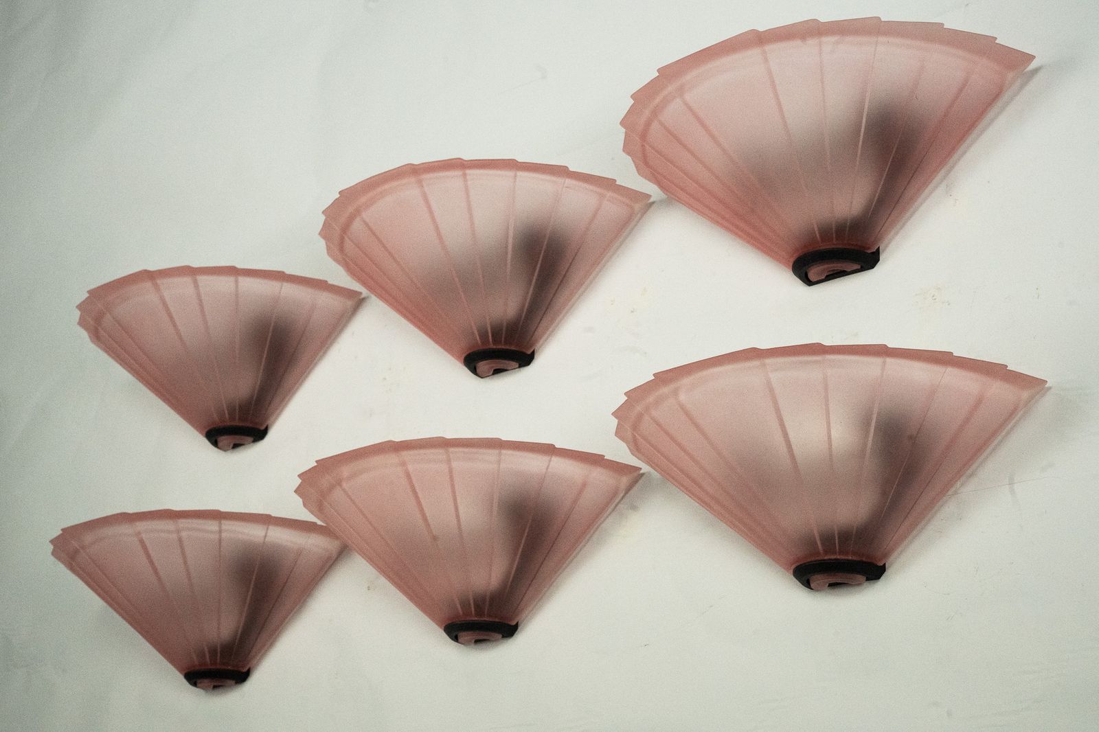 photo furniture Set Of Six De Majo Sconces In Thick Pink Murano Glass. Italy 1980s