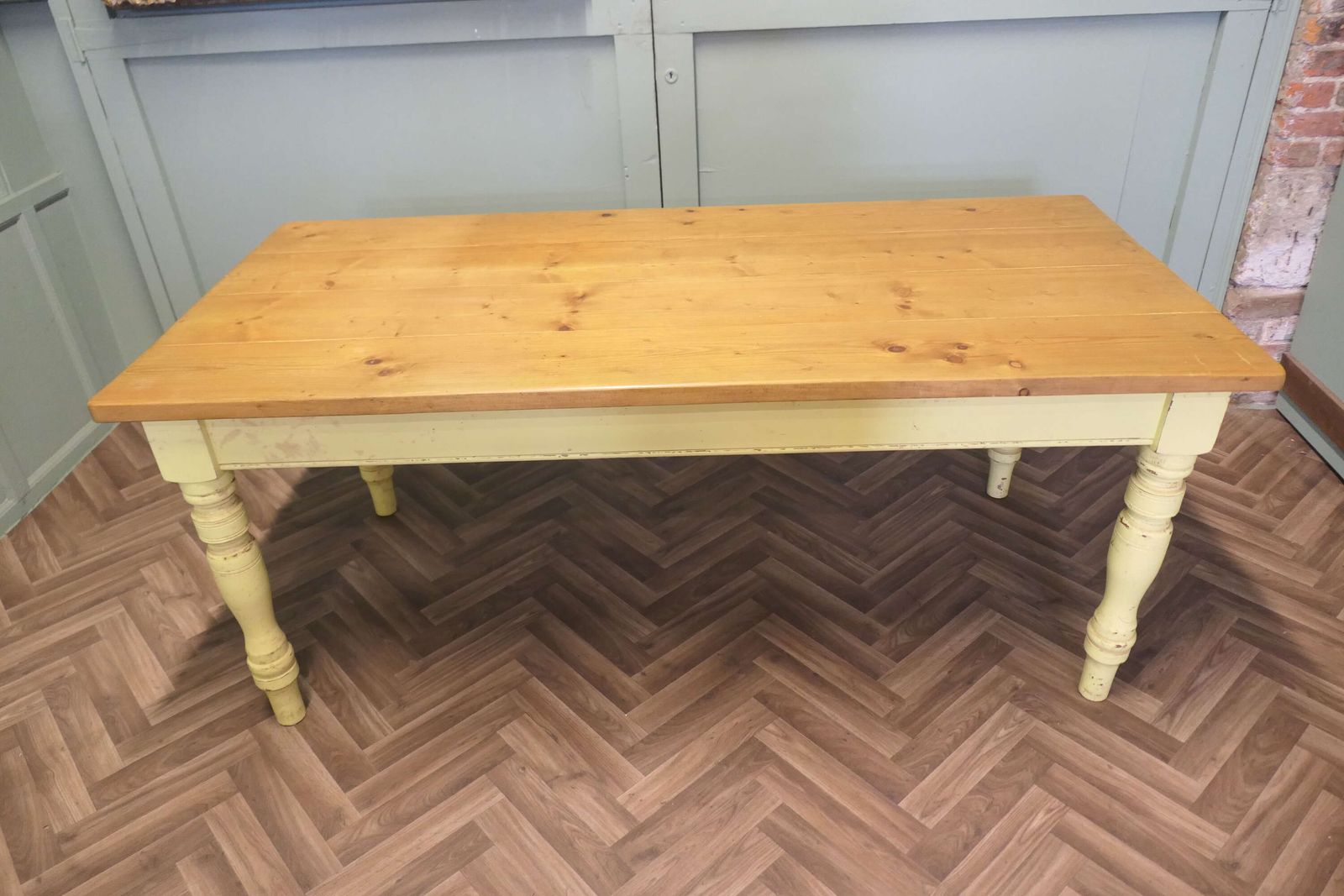photo furniture 6ft. Long Pine Farmhouse Table