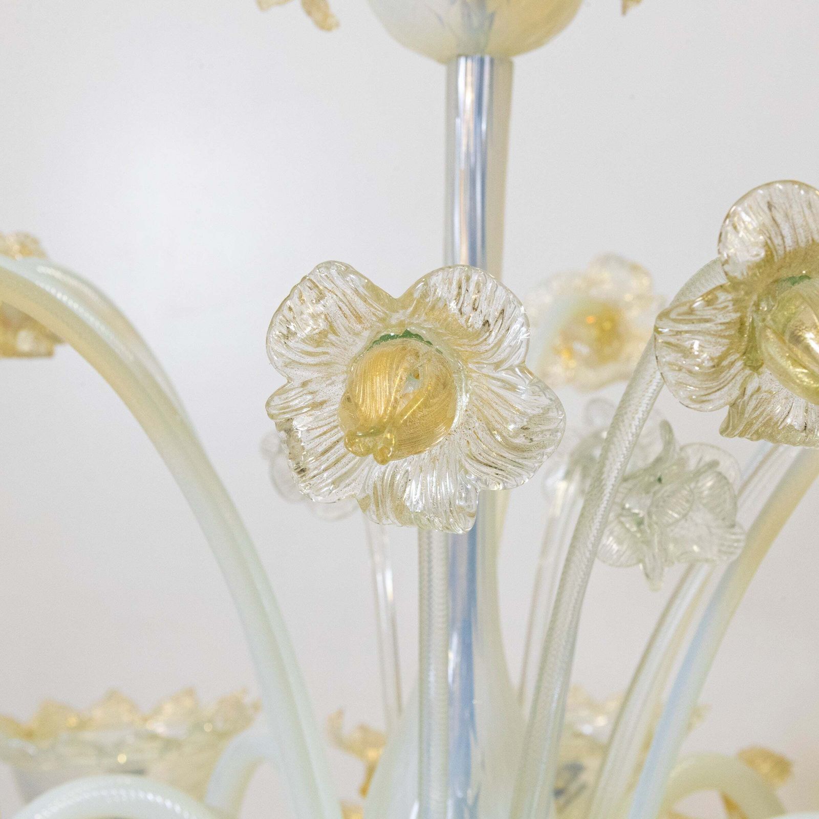 Large Murano Glass White & Gold Chandelier | Floral Venetian Light photo vintage