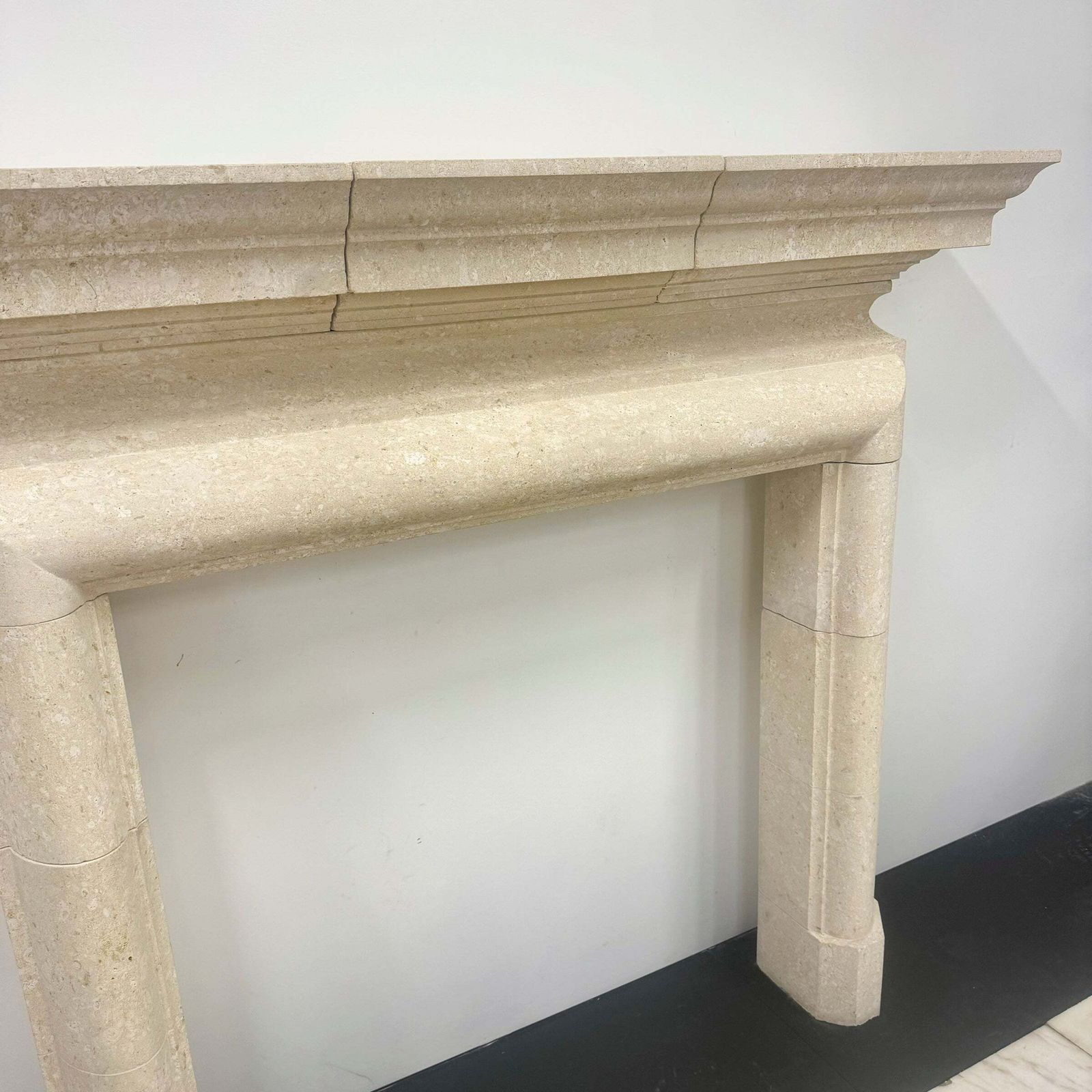 photo vinterior Reclaimed Bath Stone Fireplace Surround